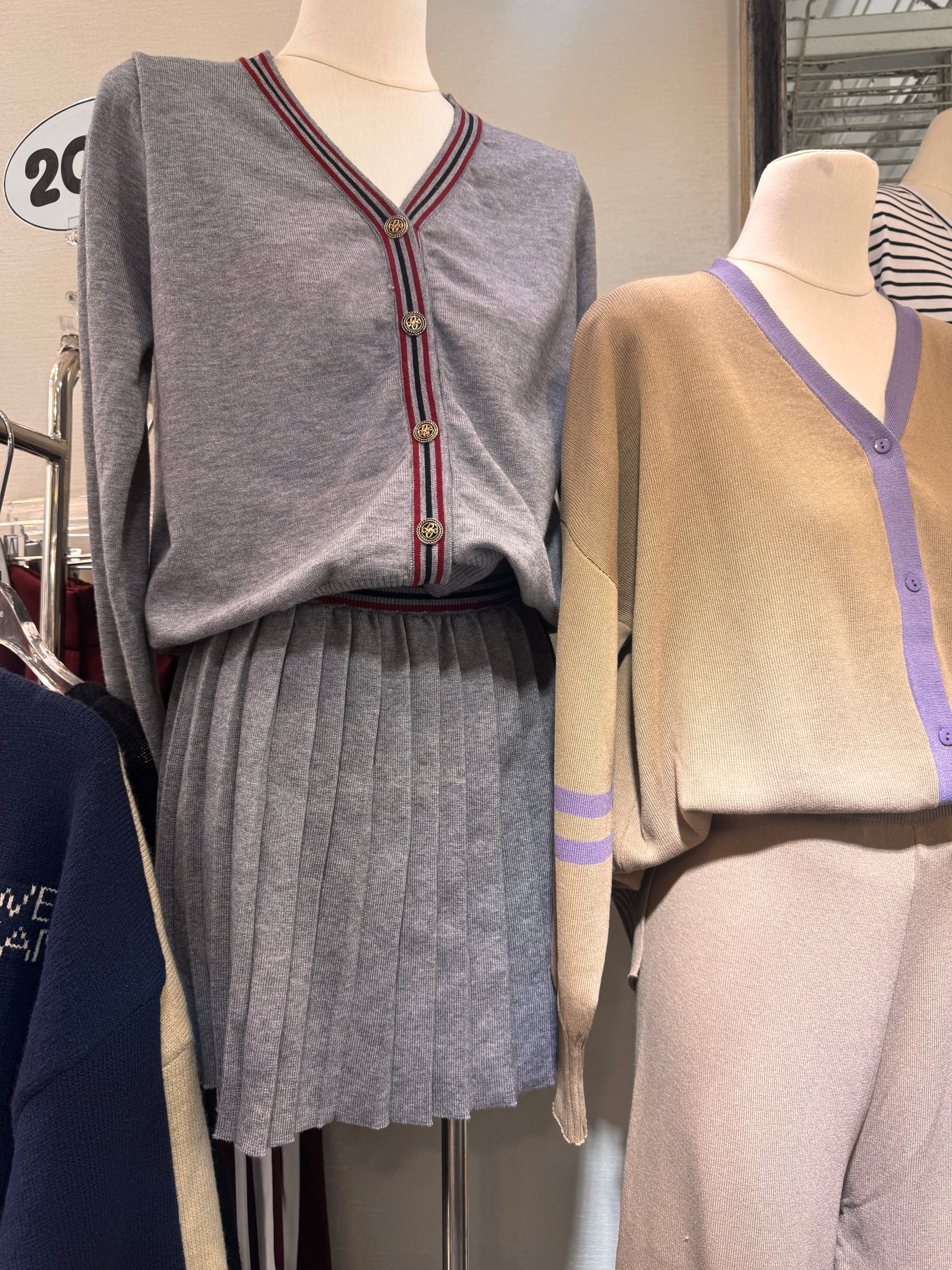 Full sleeves buttoned sweater with skirt