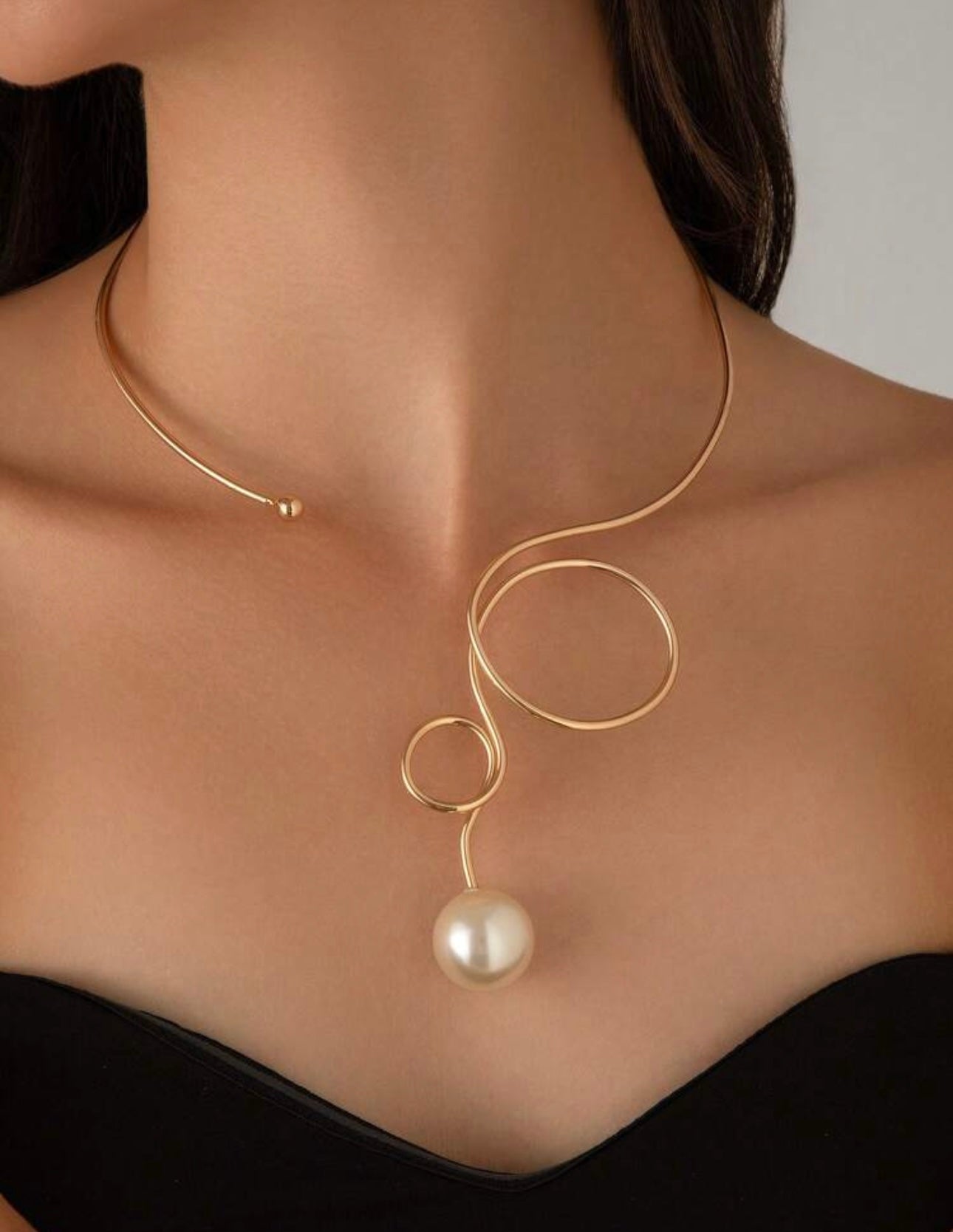 1pc Vintage Minimalist Faux Pearl Spiral Pendant Collarbone Necklace, Adjustable Size