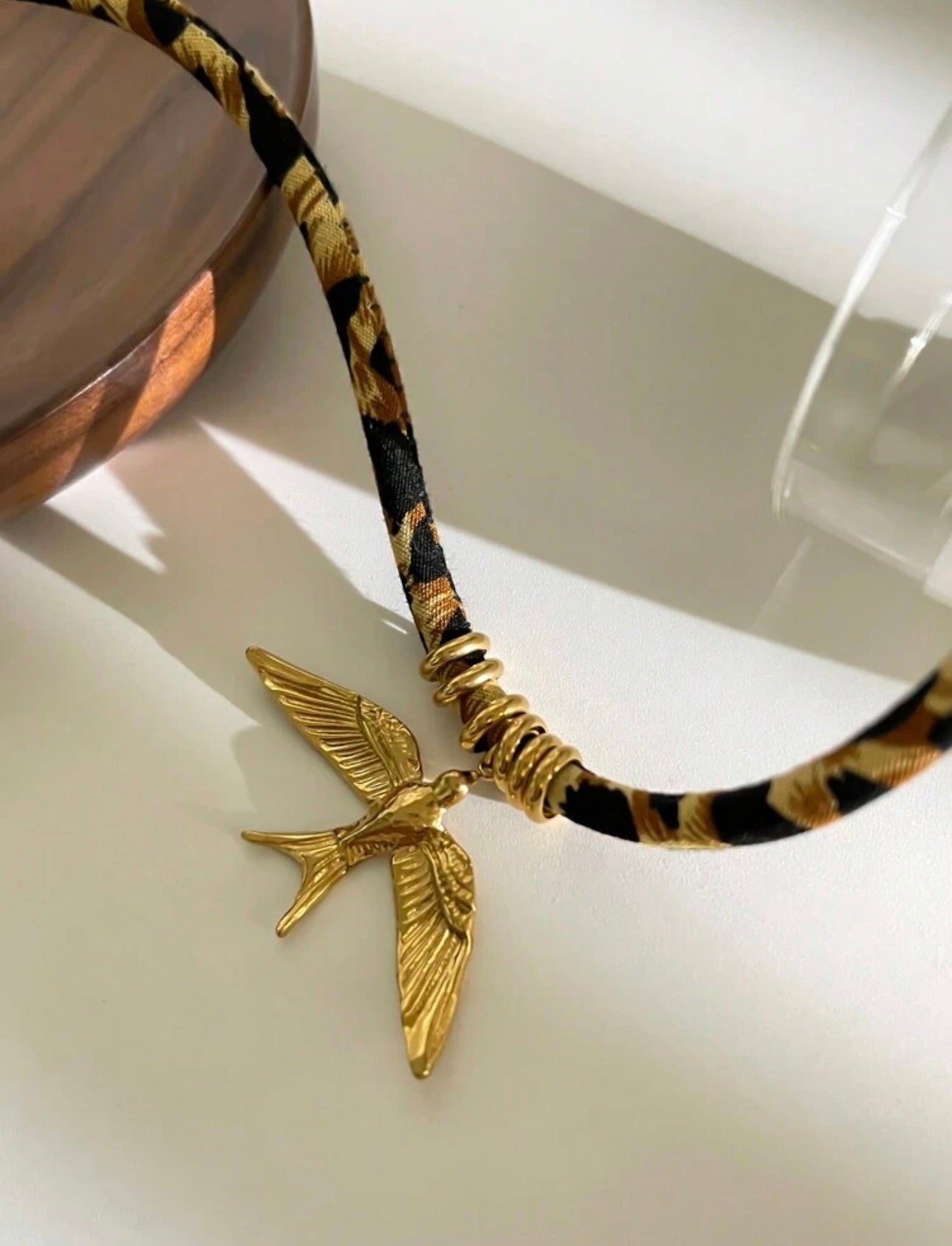1pc New Luxury Retro Leopard Print, Heart, Shell, Animal Pendant Waterproof Fashionable & Versatile Necklace For Women