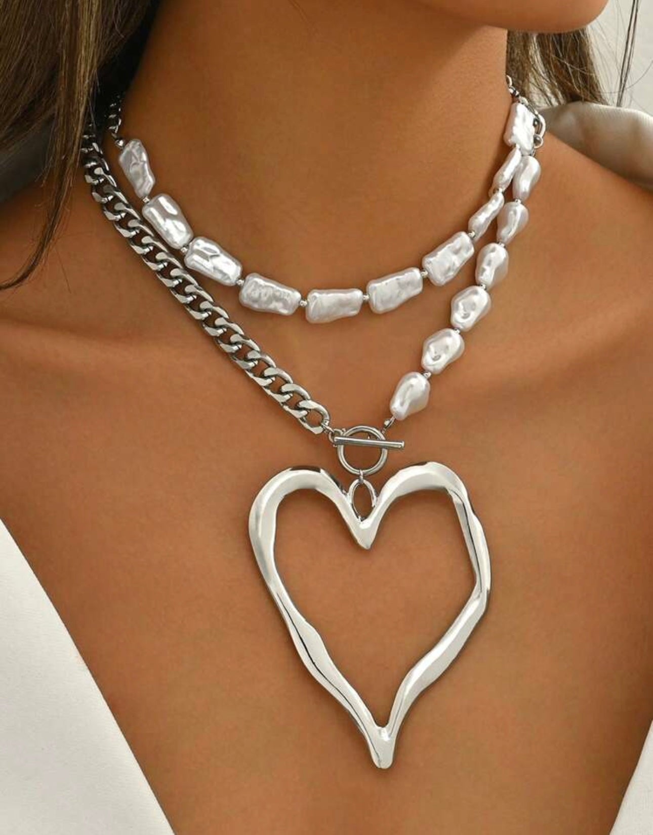 2pcs Vintage Exaggerated Fashion Metal Heart Pendant Necklace, Women Necklaces