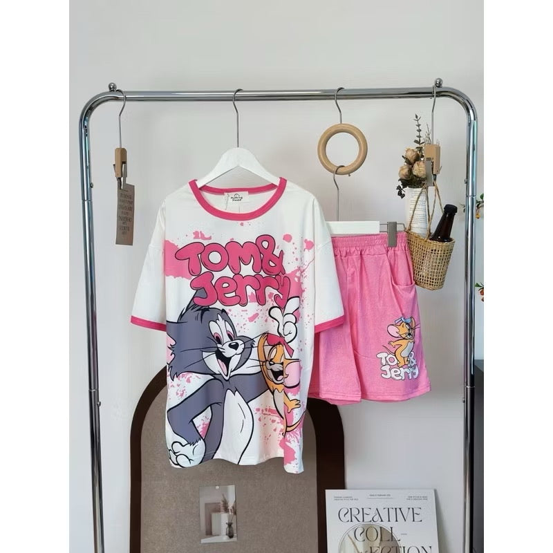 Tom and Jerry shorts and tshirt