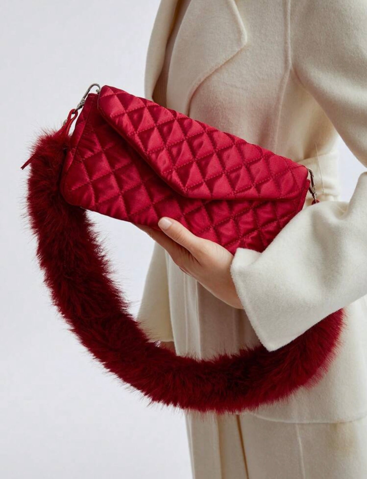 QUILTED FAUX FUR STRAP BAG