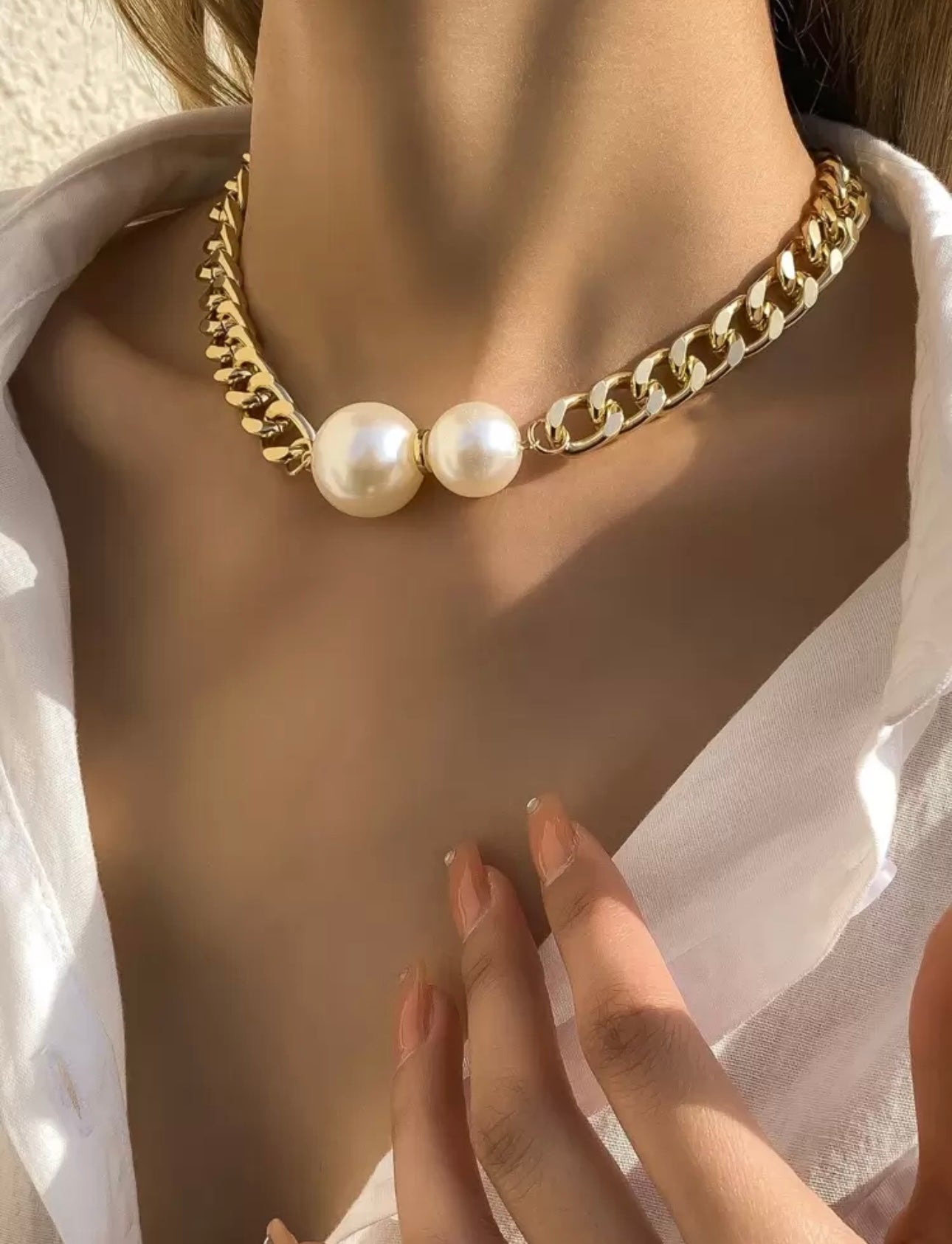 Faux Pearl Decor Necklace
