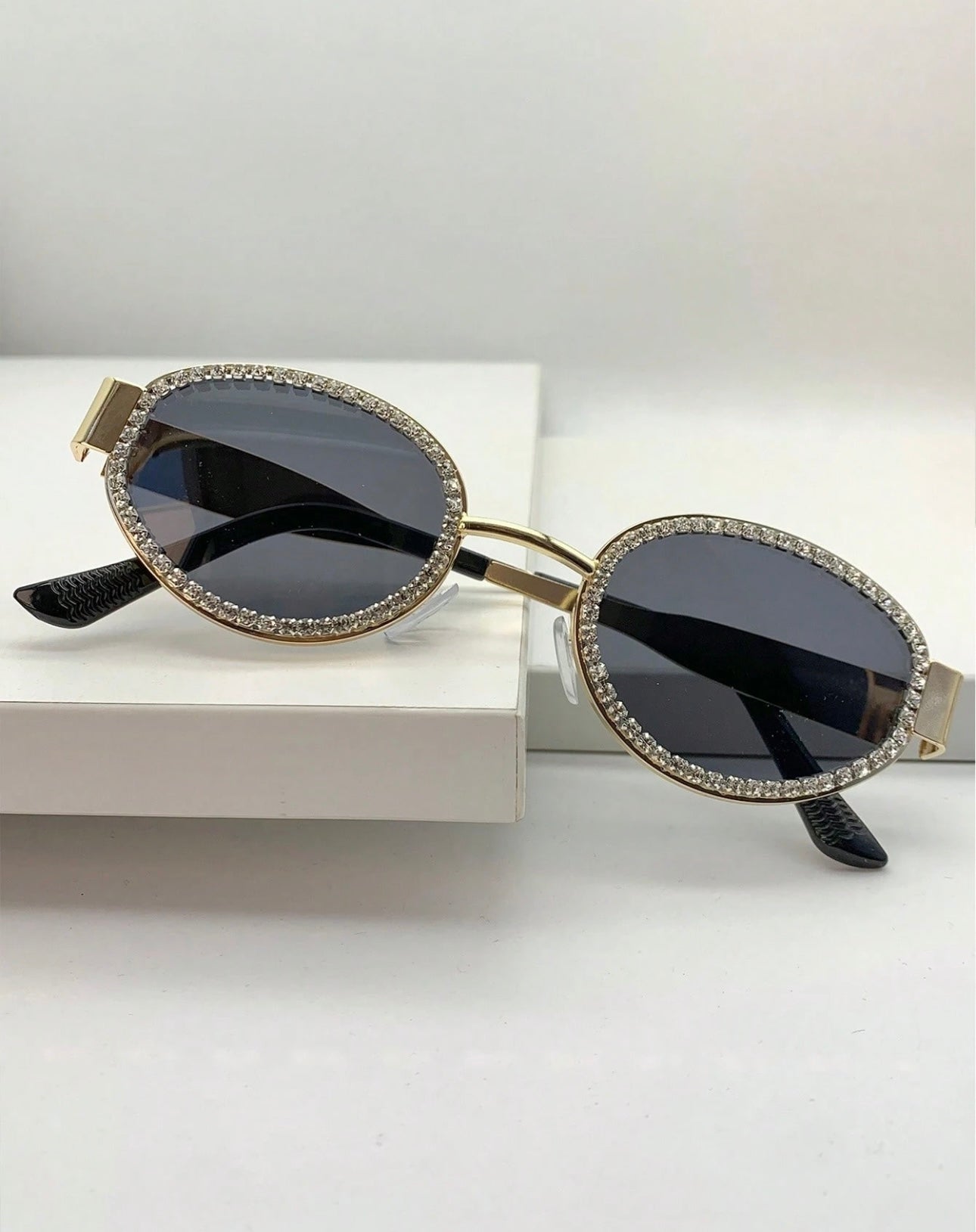 Gold ash rhinestone glasses