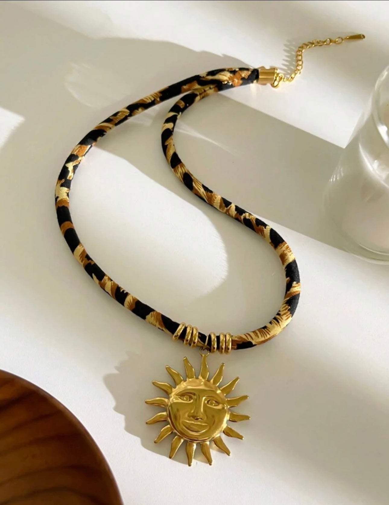 1pc New Luxury Retro Leopard Print, Heart, Shell, Animal Pendant Waterproof Fashionable & Versatile Necklace For Women