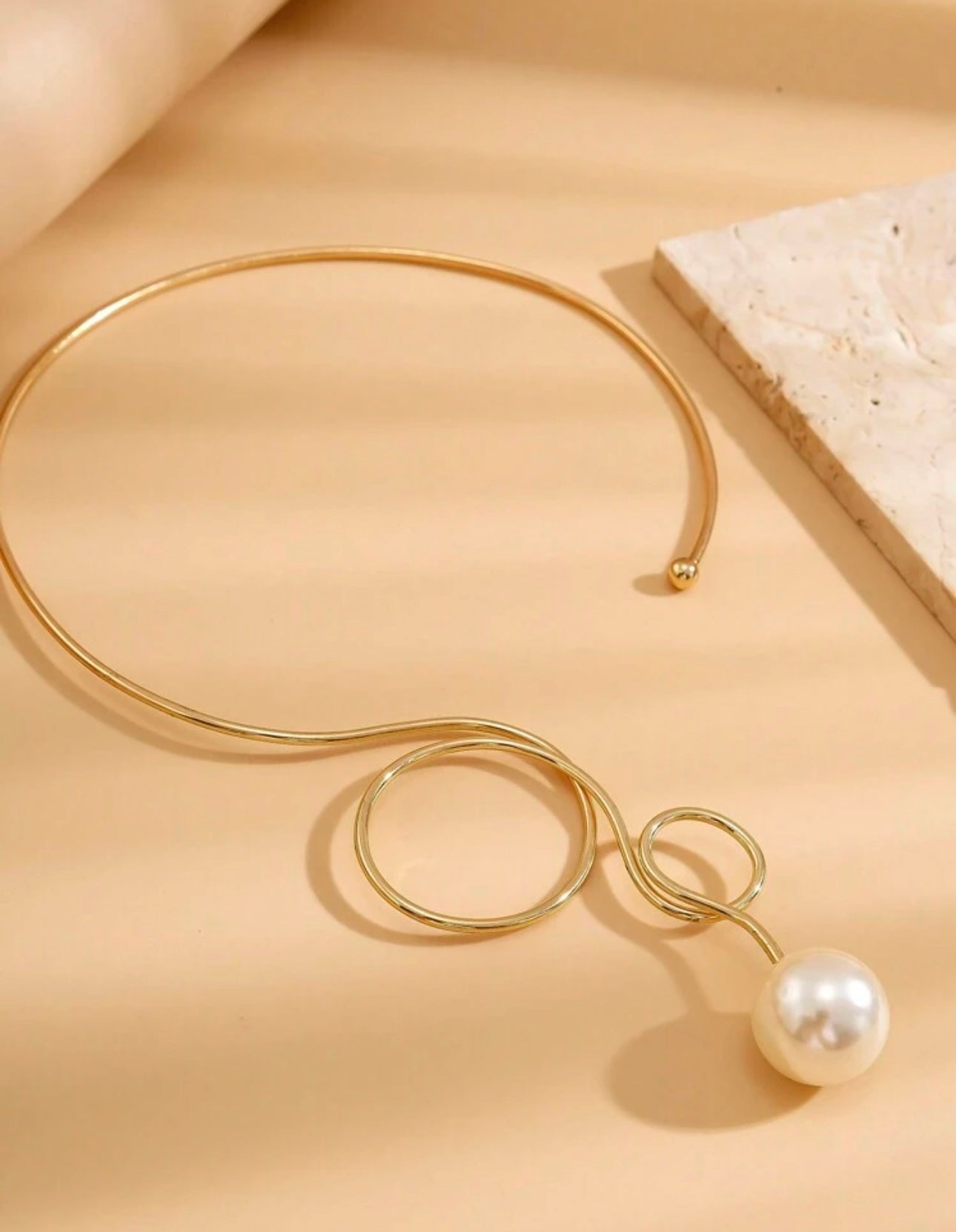 1pc Vintage Minimalist Faux Pearl Spiral Pendant Collarbone Necklace, Adjustable Size