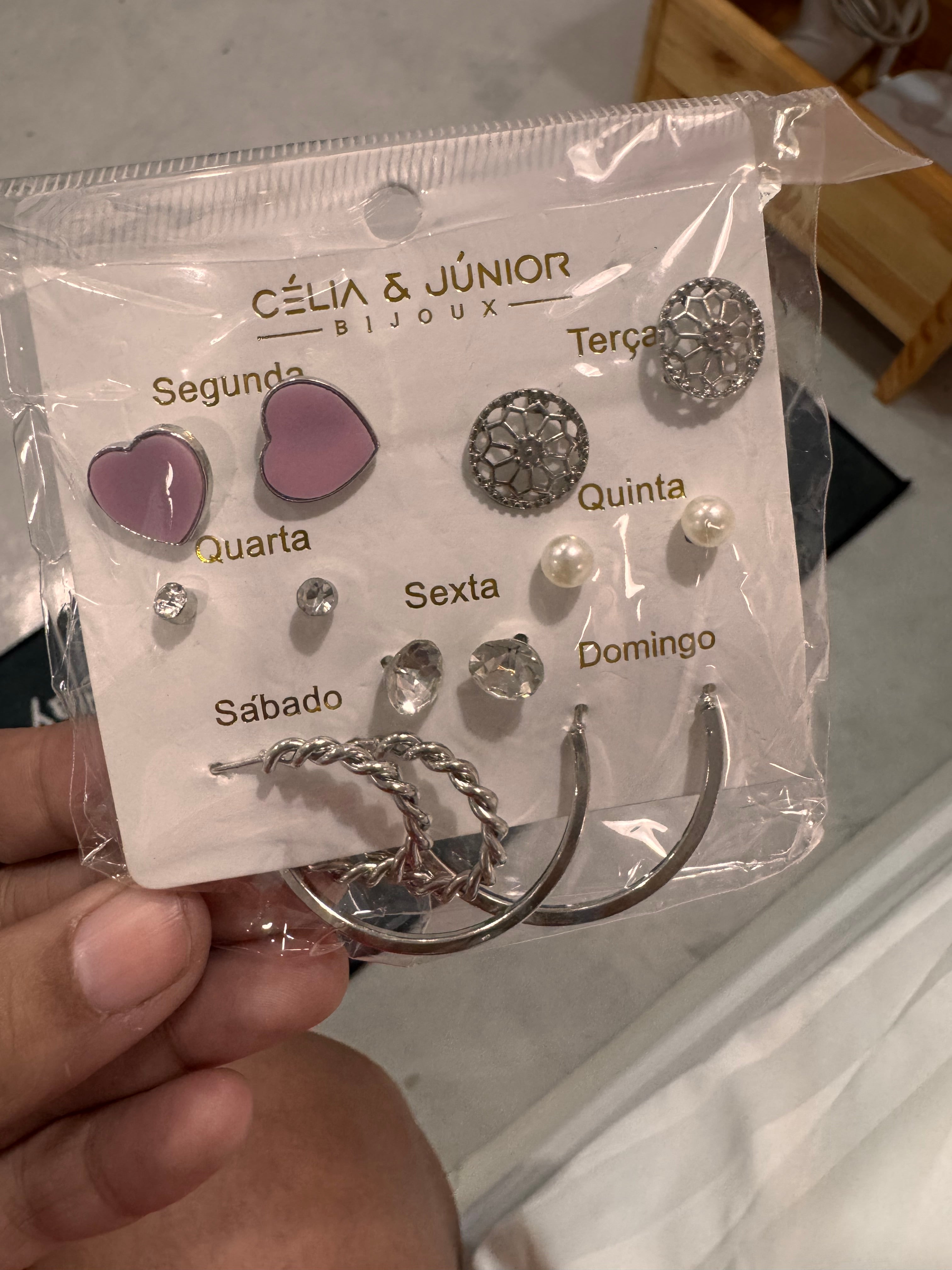 Earings pack