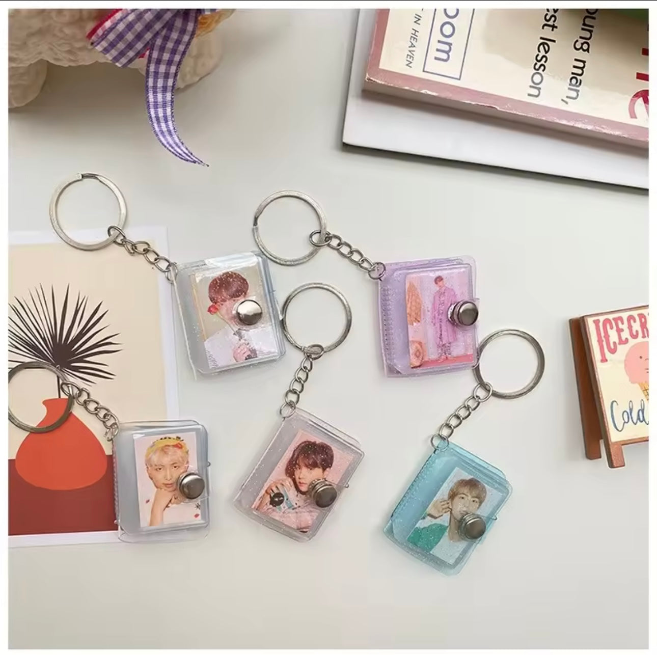 Viral Cute Mini album (Keychain)