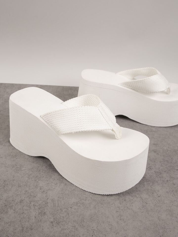 Chunky white Slippons