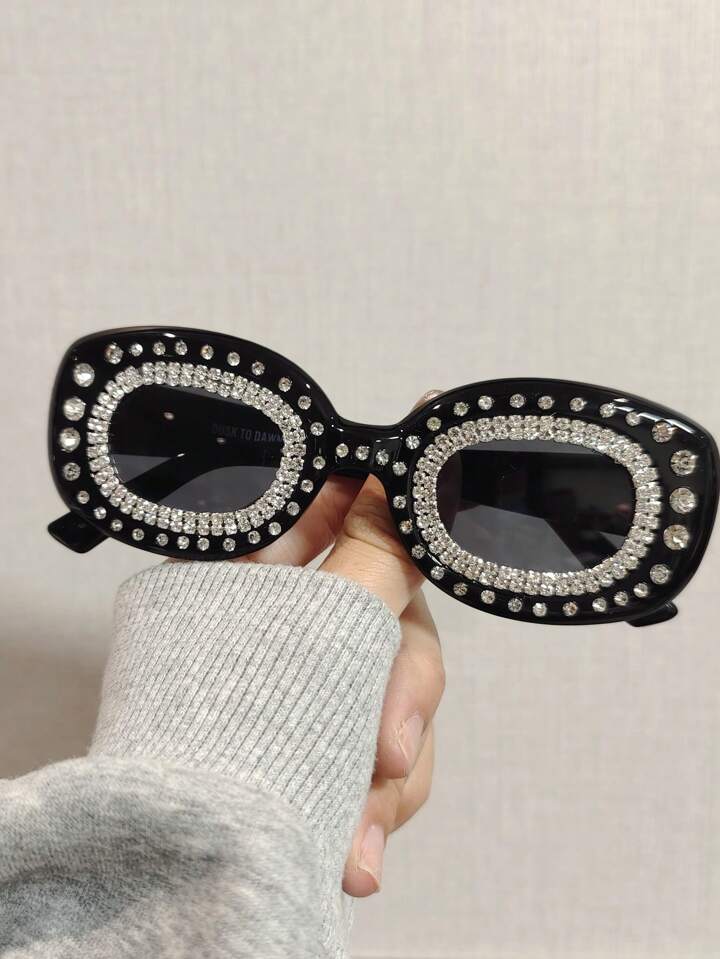 Oval Shape Rhinestone Sunglases