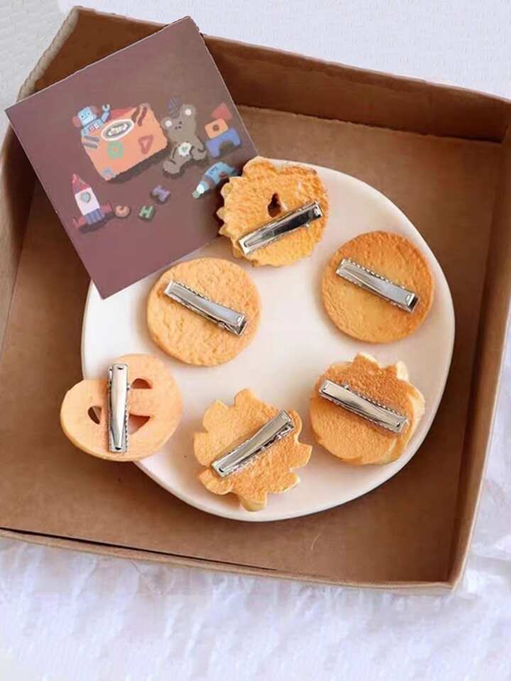 Cookie Hair Clip