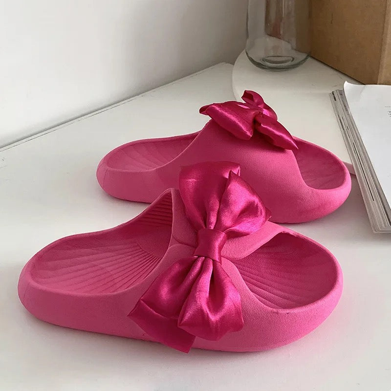 Pinky Bow Slippers