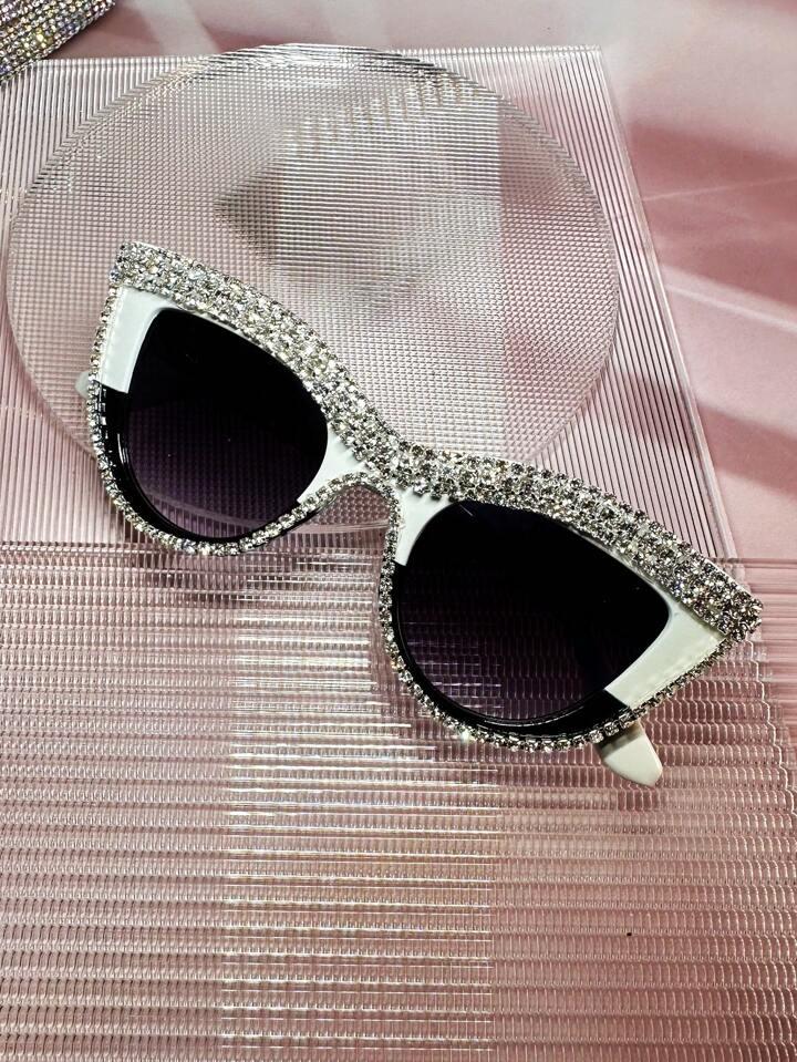 Zola Rhinestone Sunglases