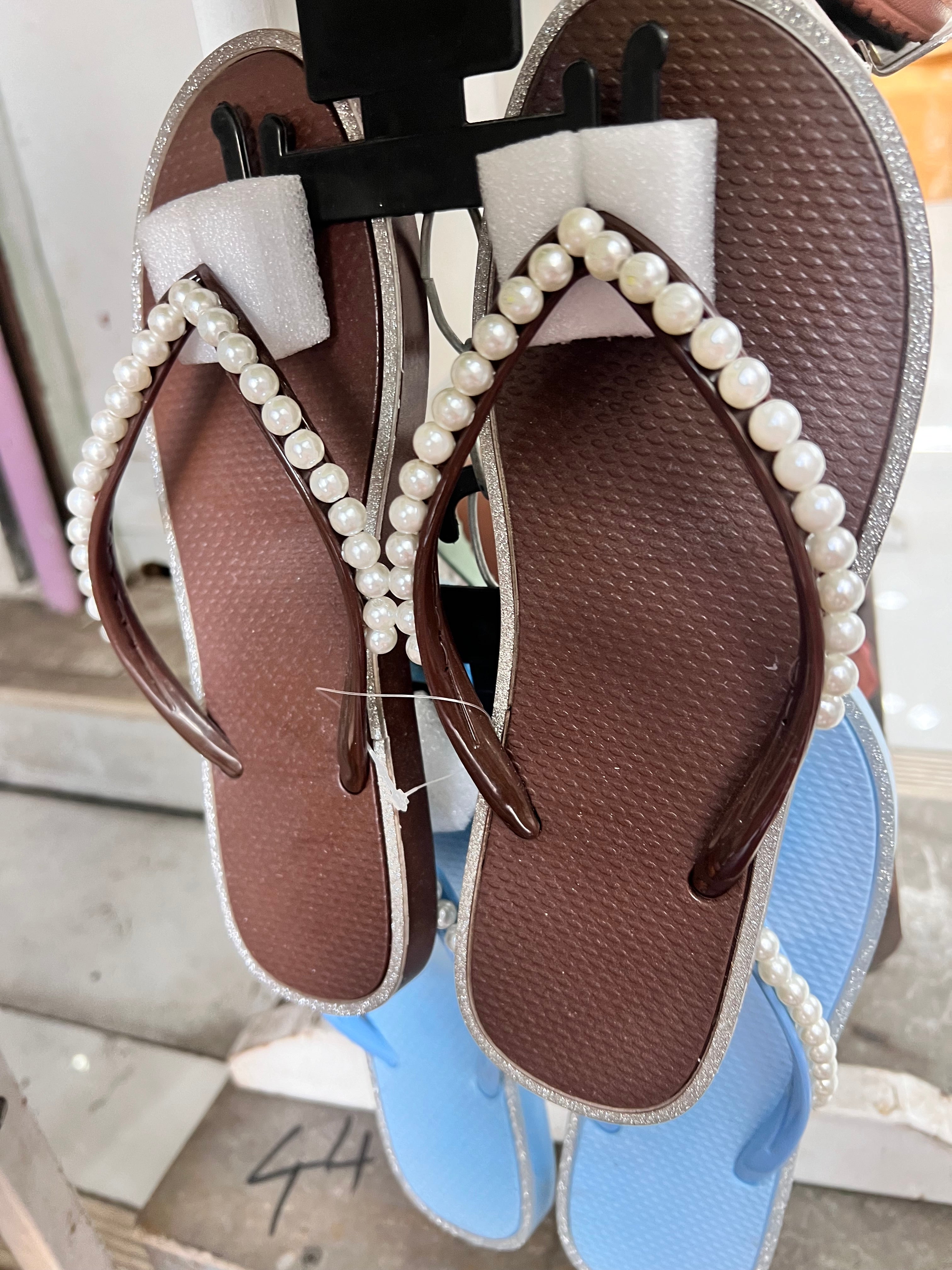 Pearl Slippons