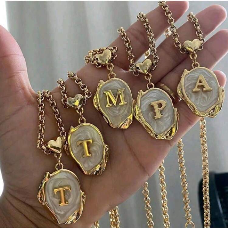 Alphabet chain