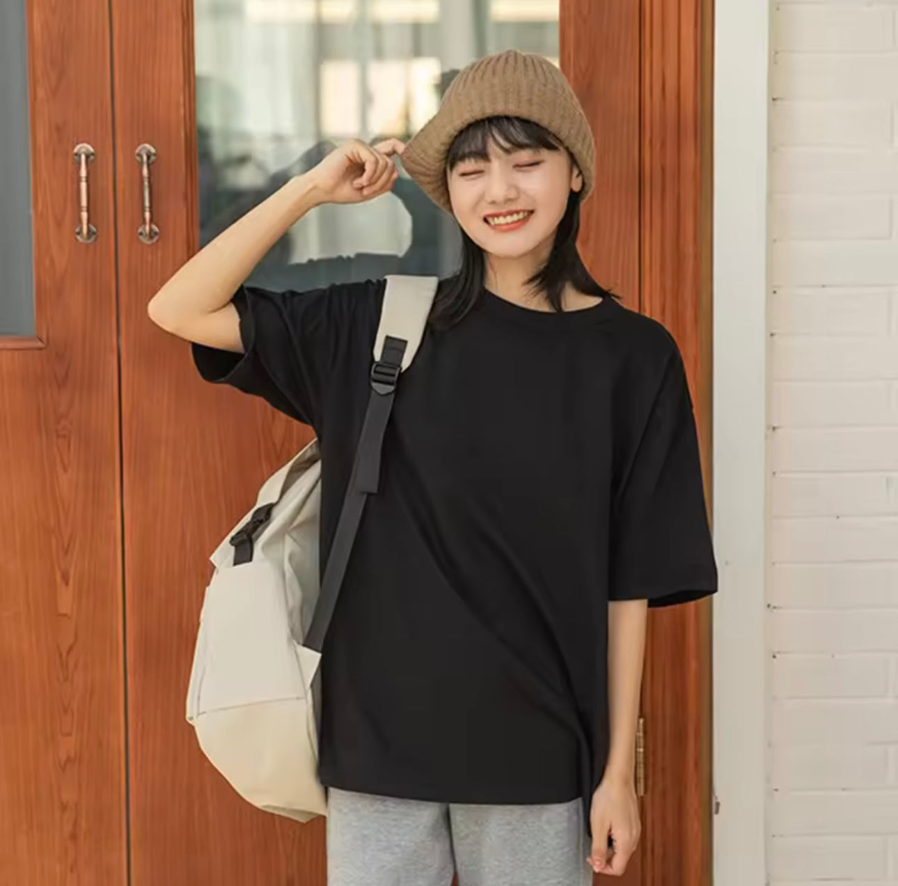 Plain black Tshirt