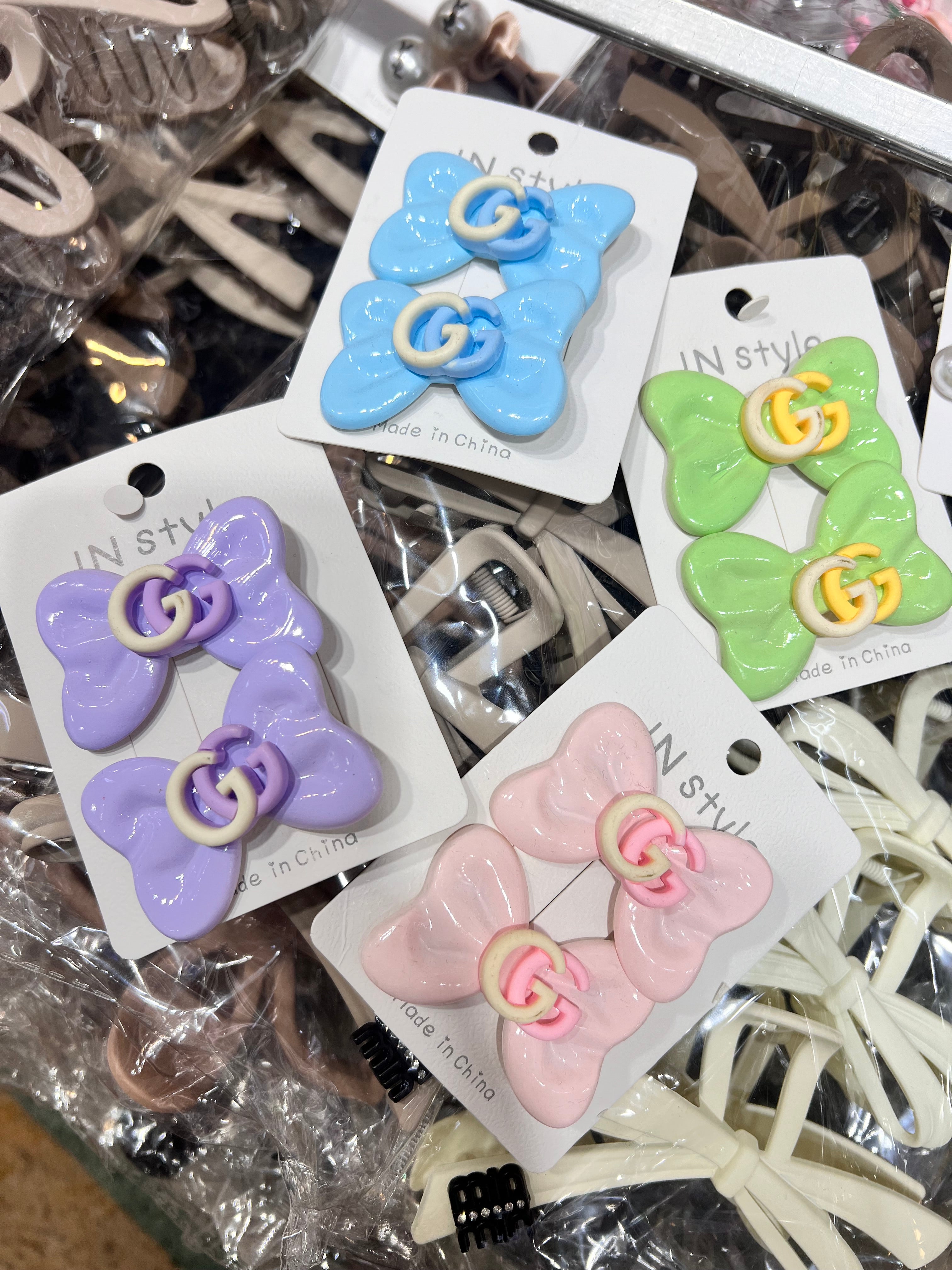 G Butterfly pin