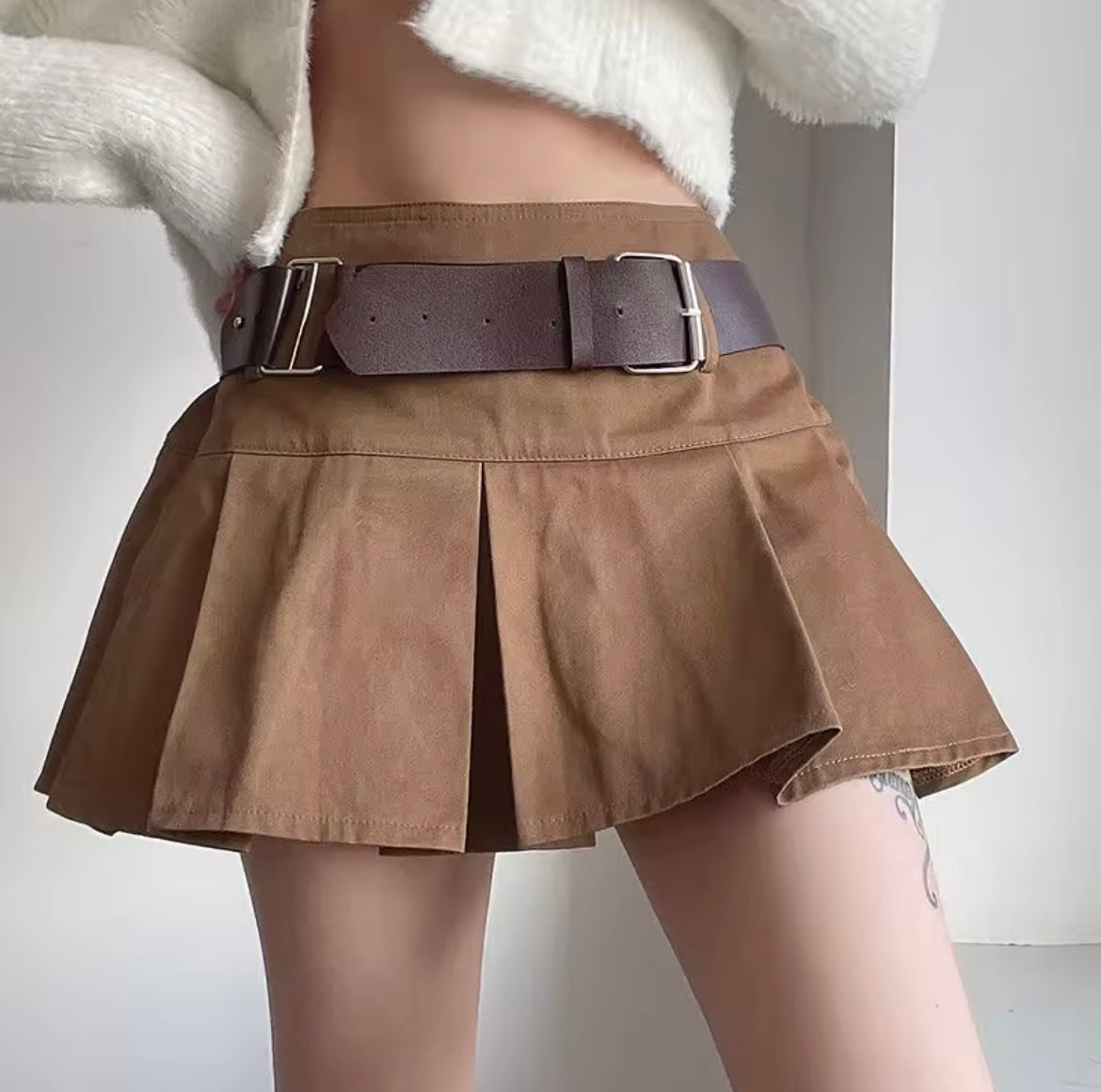 Broad Belt Skirt