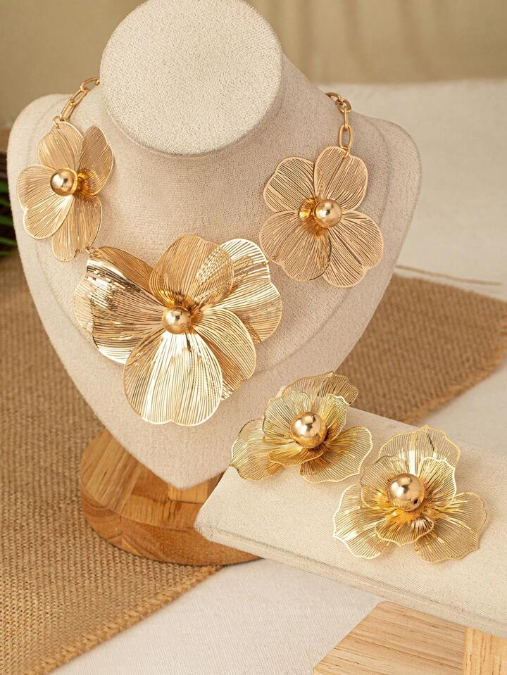 Flower Necklace with Earing set