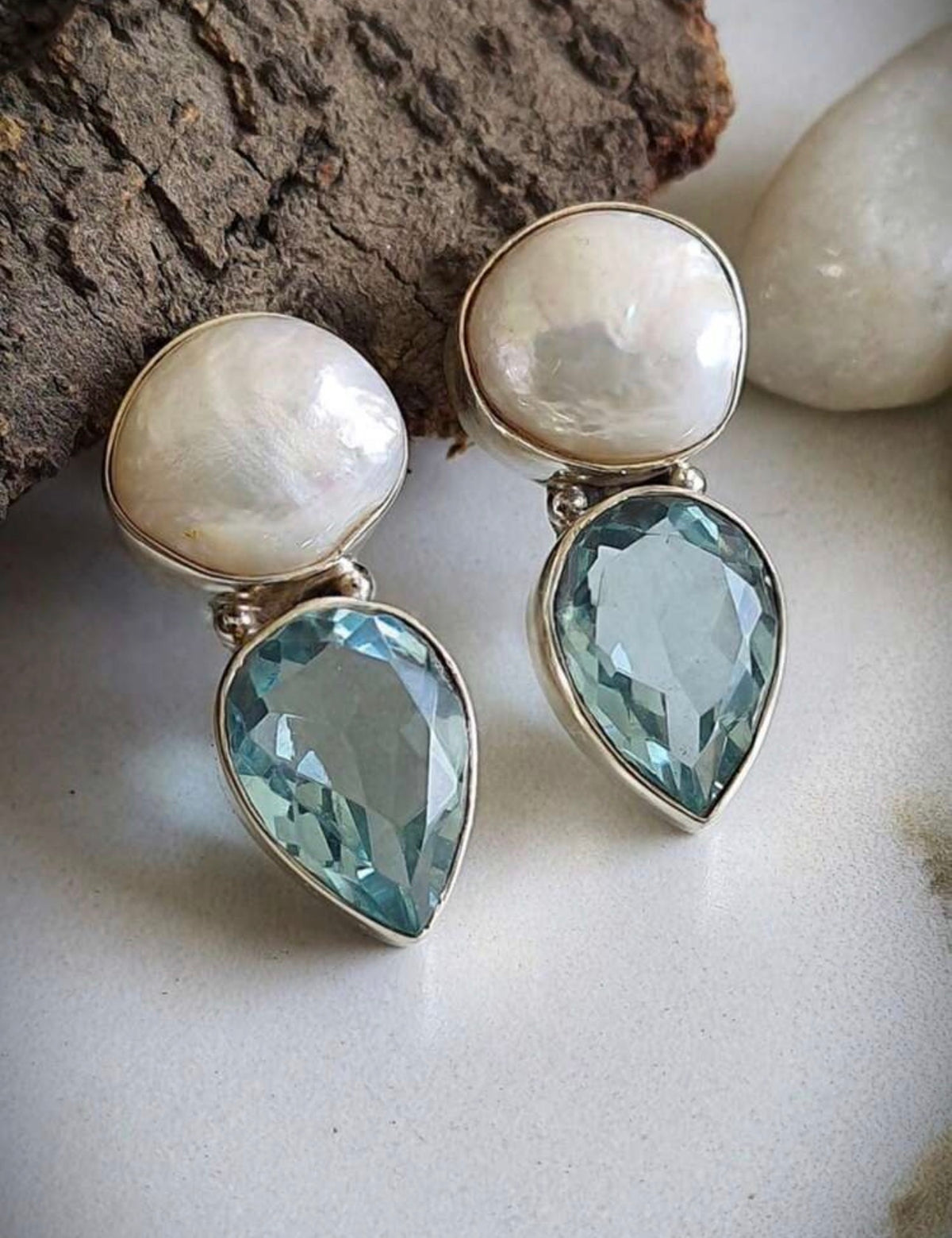 Pearl drop earrings