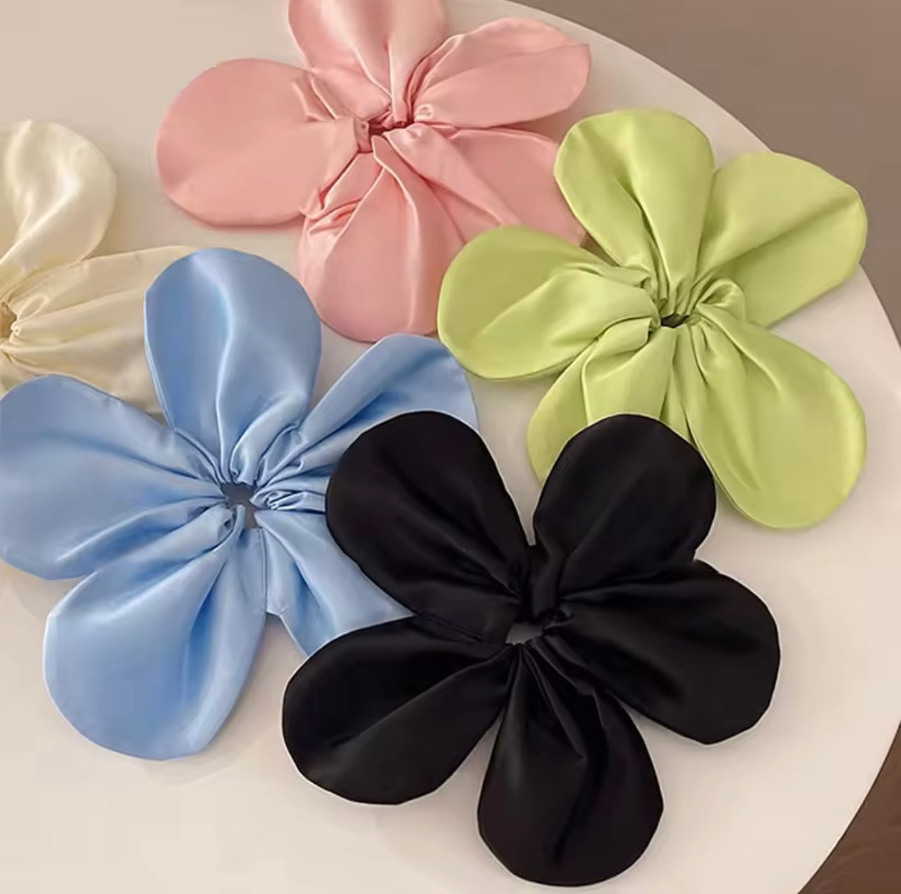 Flower clip