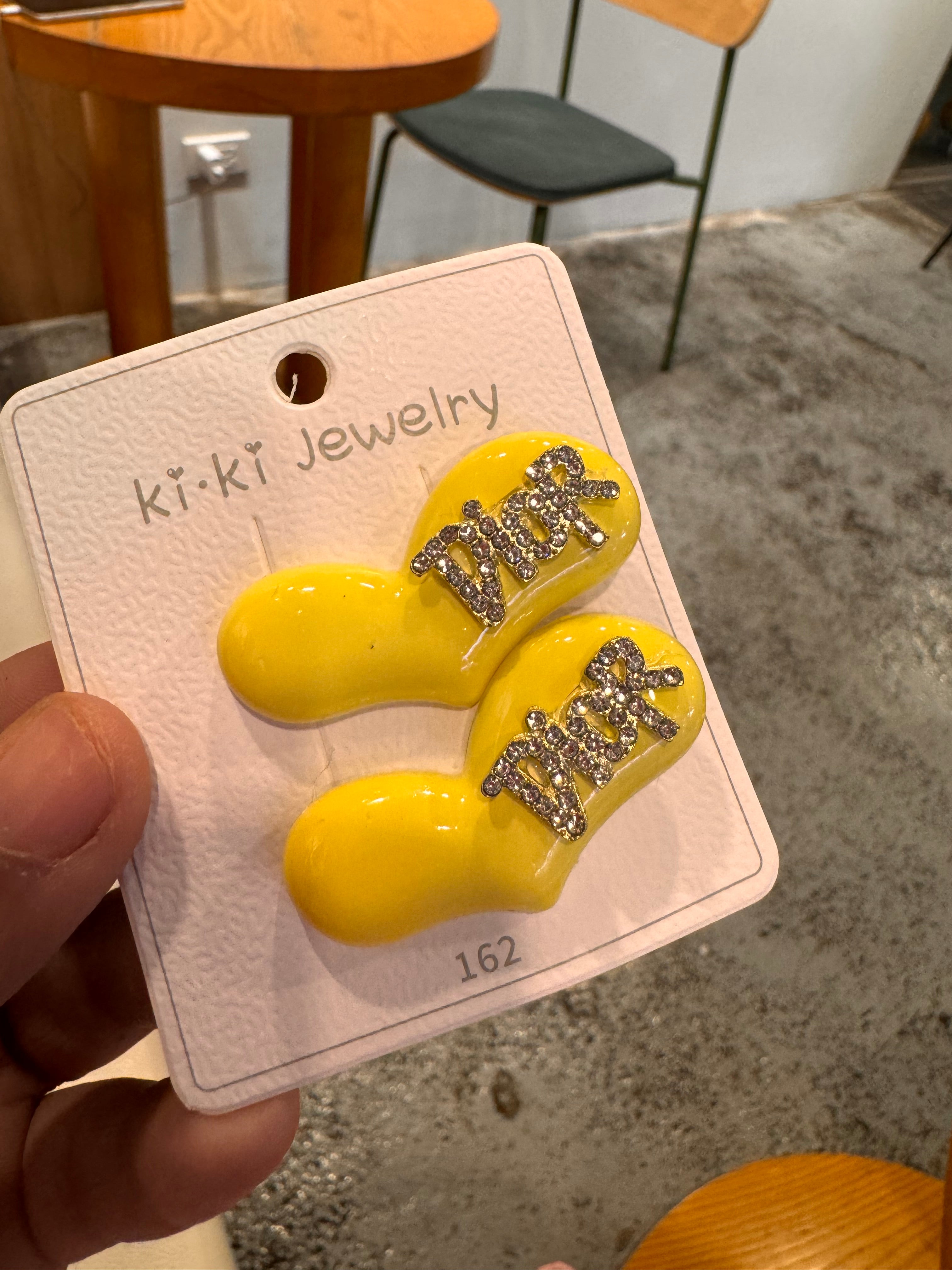 Pins kju