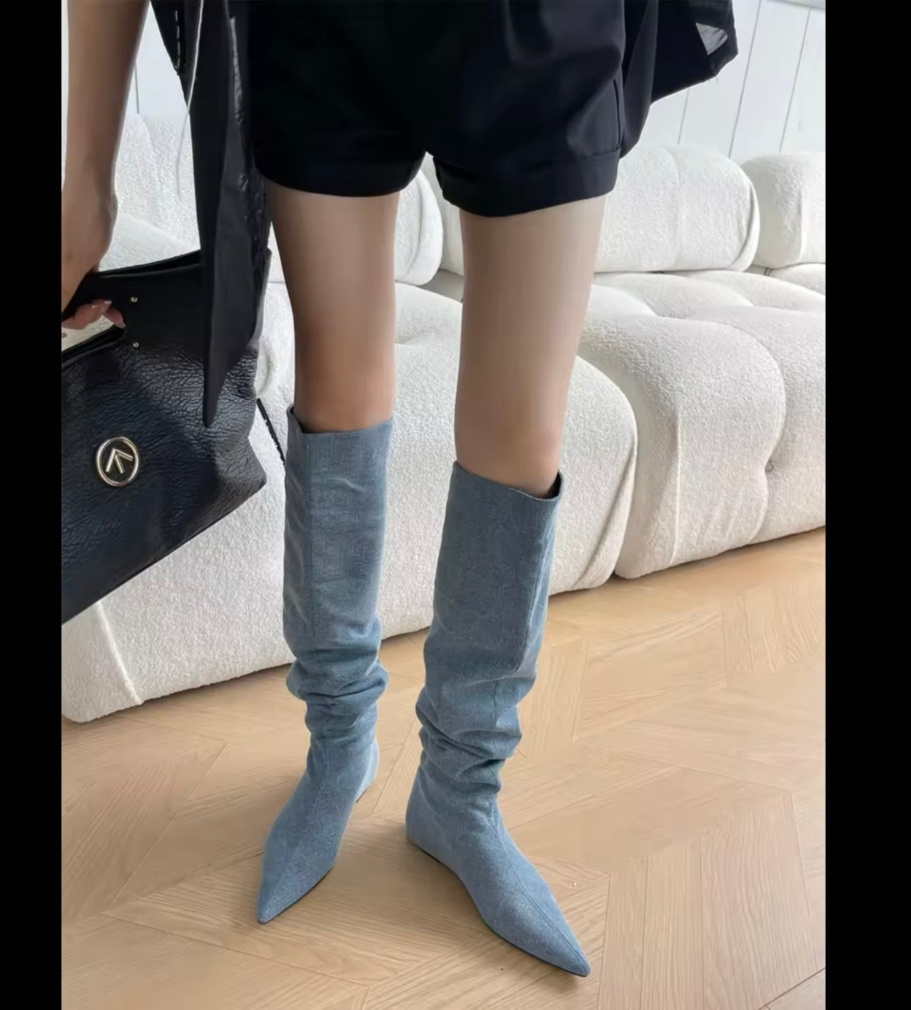 Flat socks boots