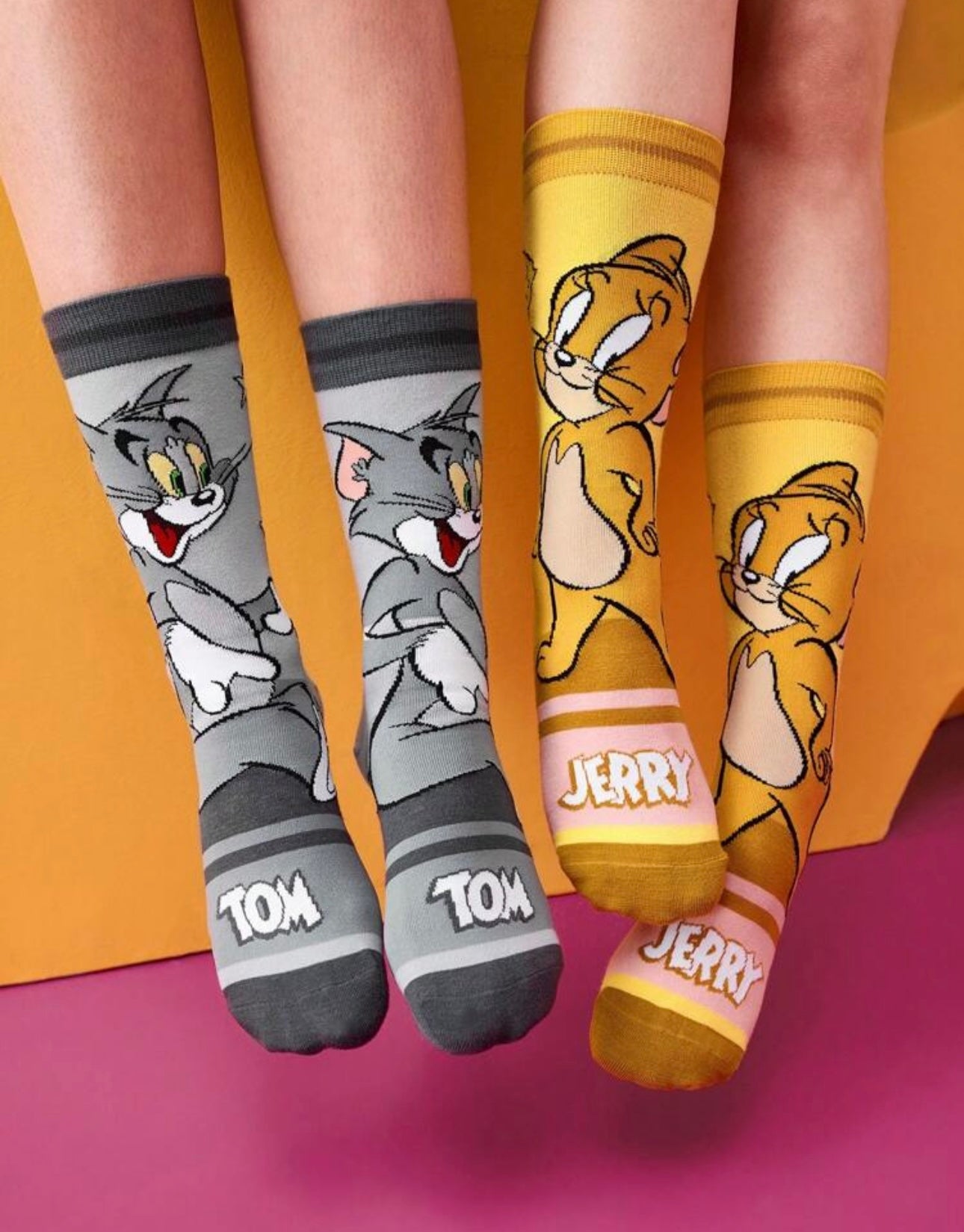 Nick 90s 2pcs/Set Women 90s Asymmetrical Cartoon Graphic Crew Socks