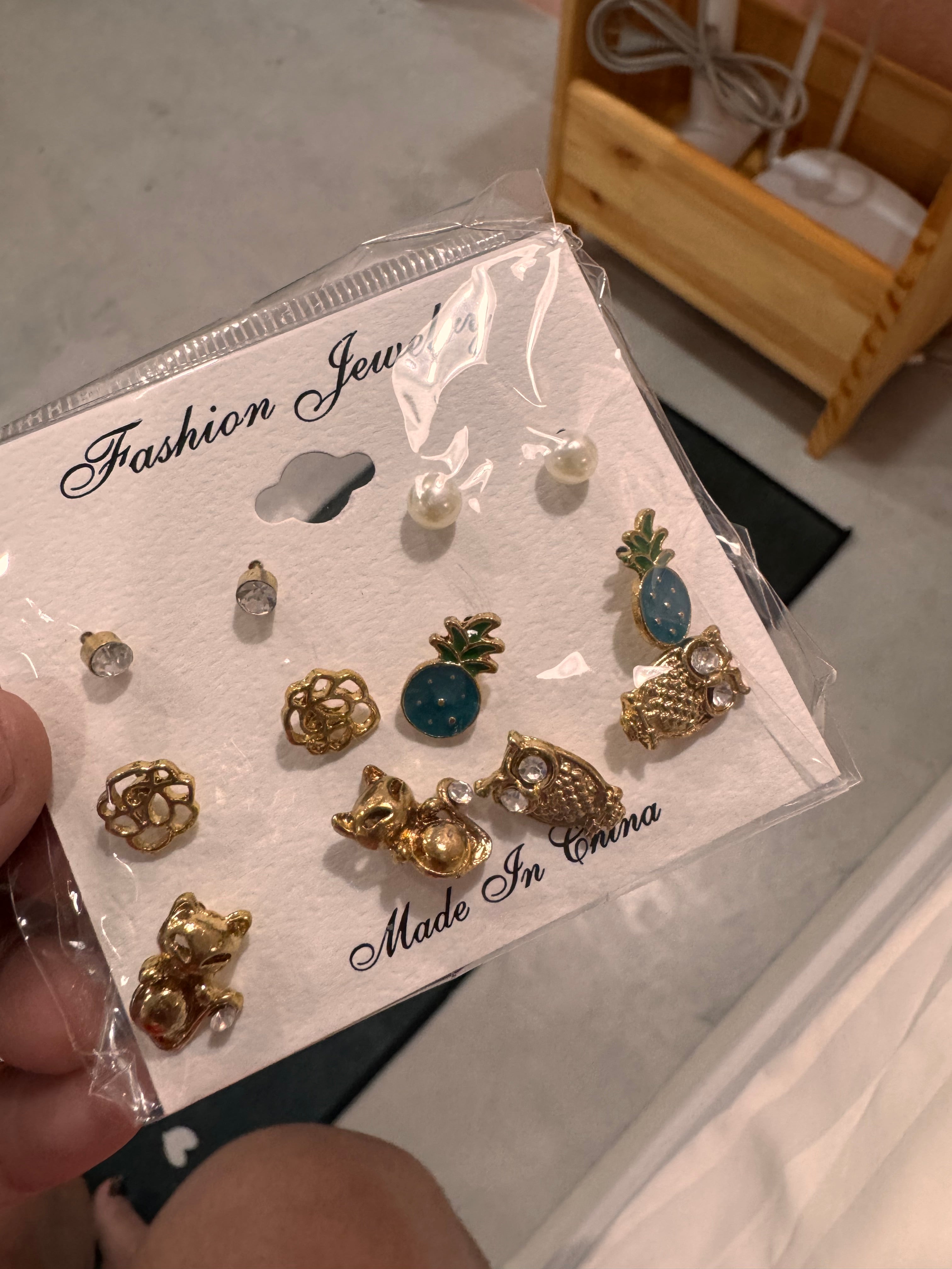 Earings pack