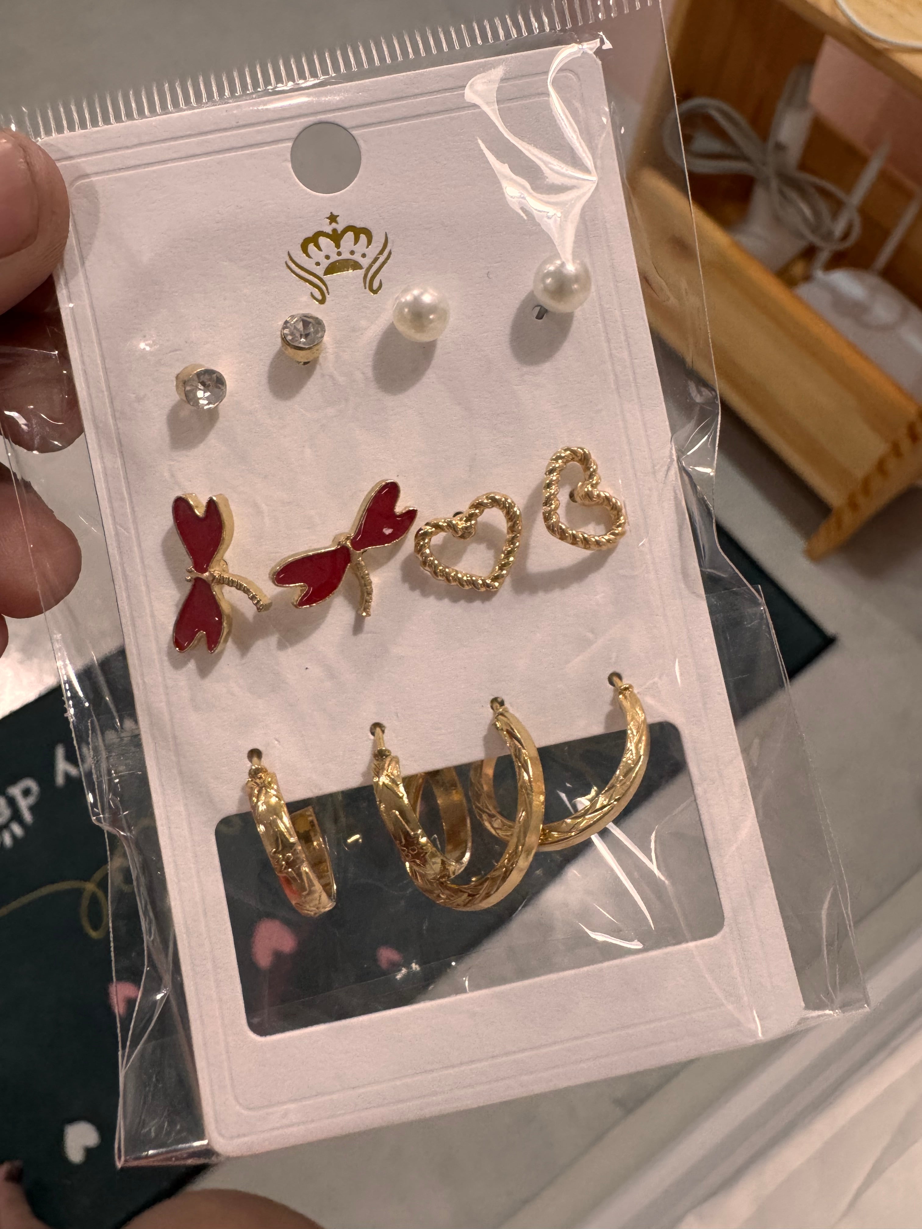 Earings pack