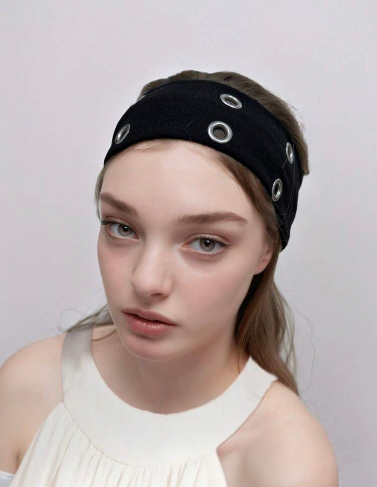 Mettalic holes headband