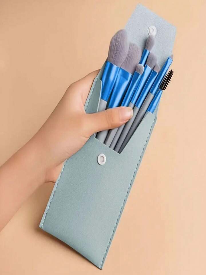 Brush kit with storage bag