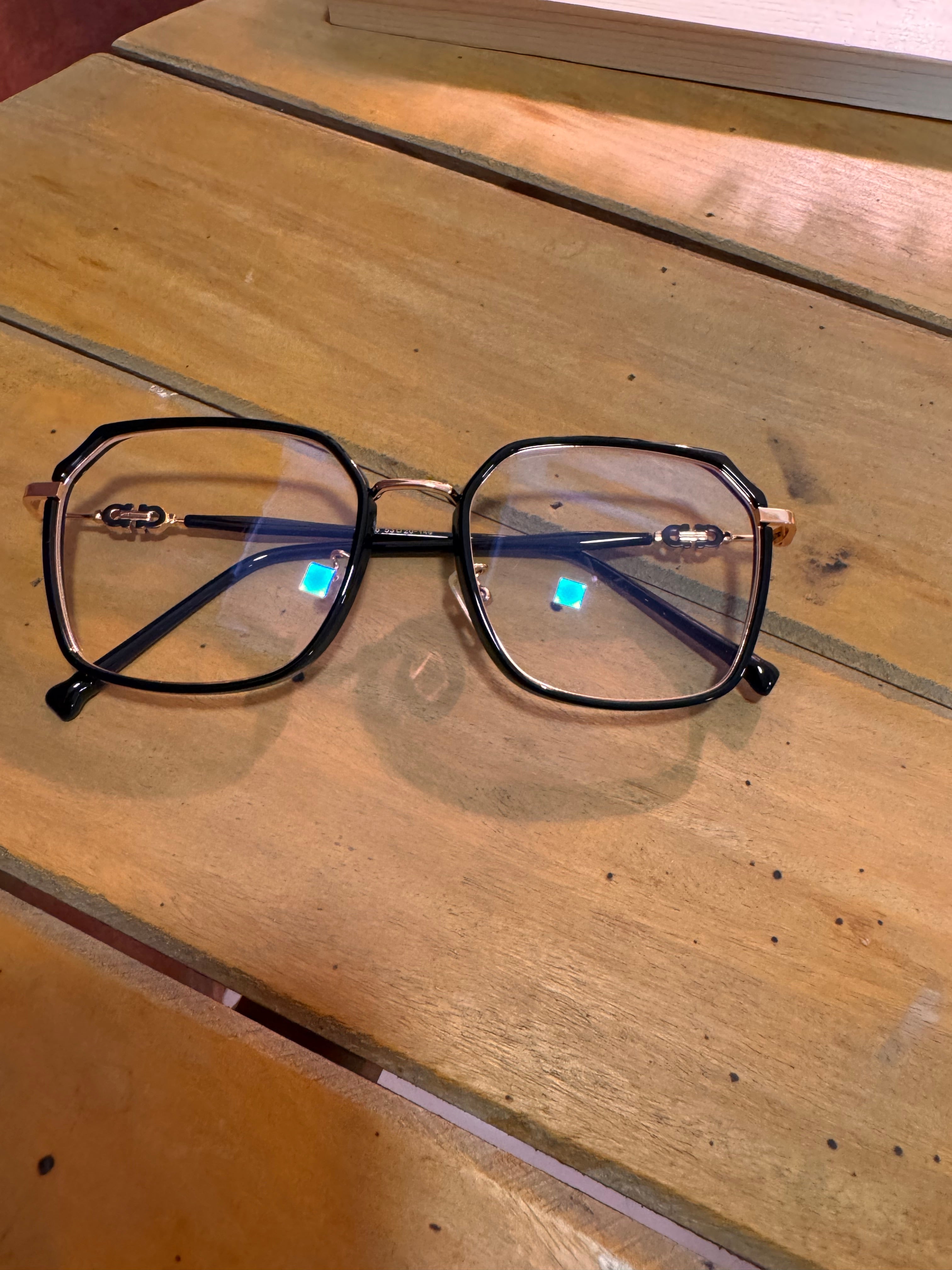 Fashionable Glasses