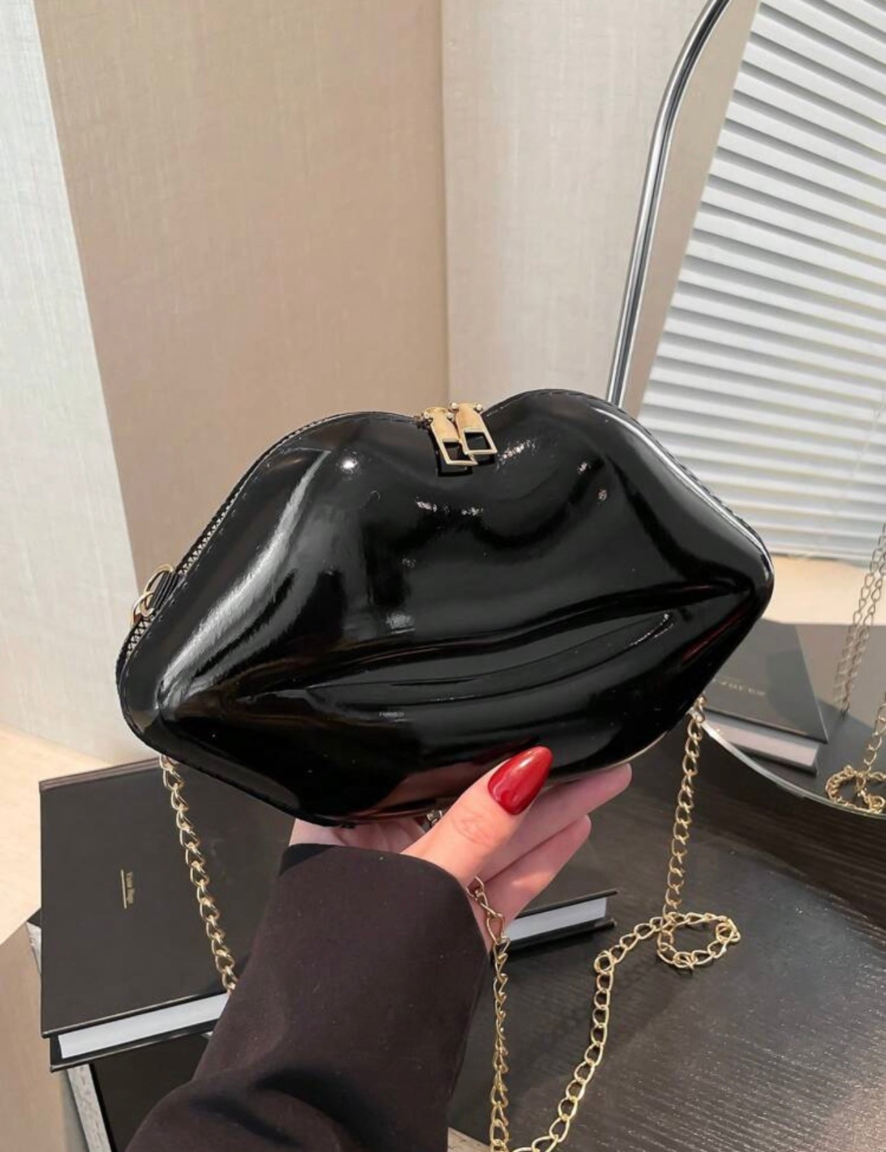 Lips bag