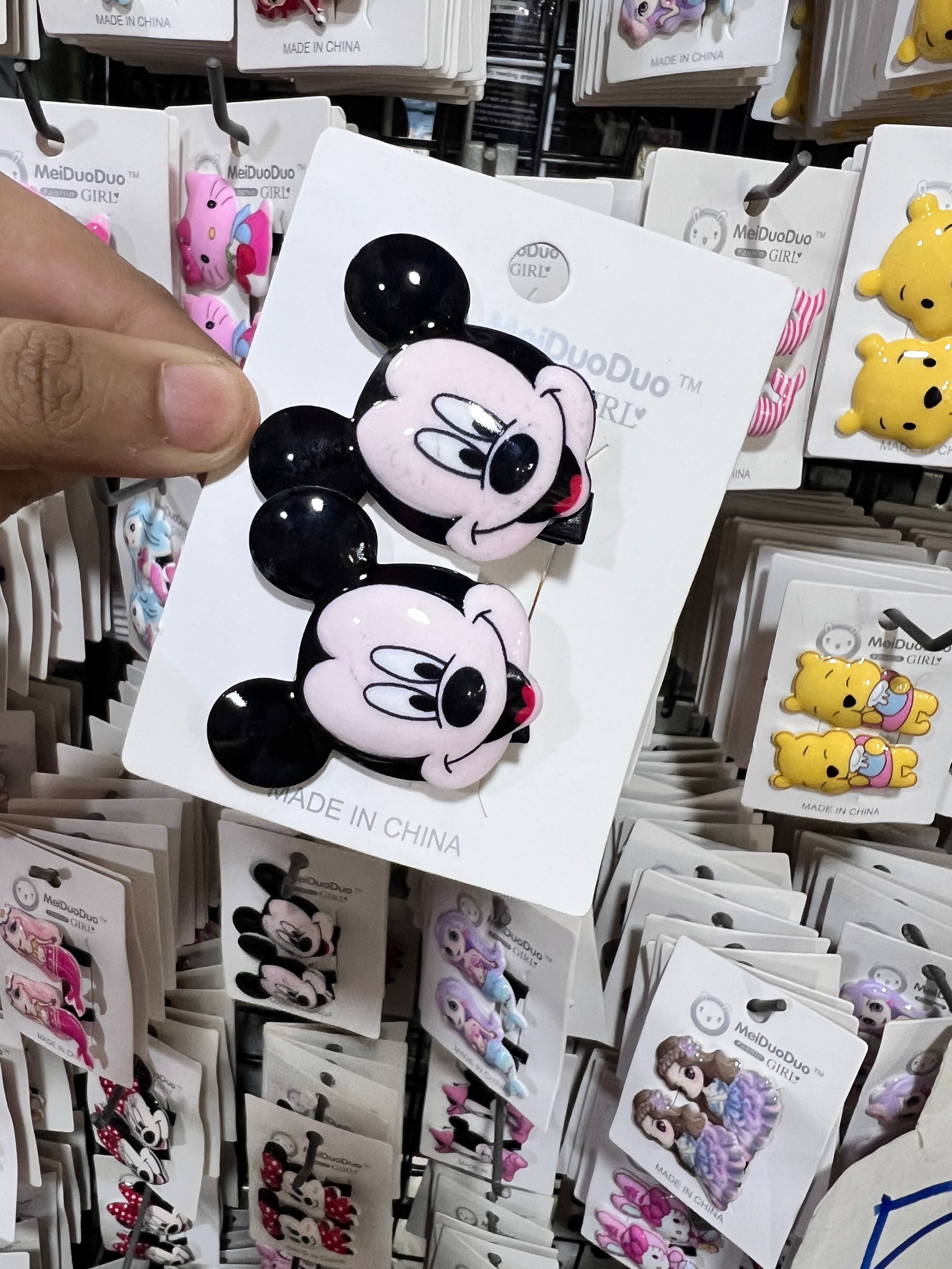 Disney pins