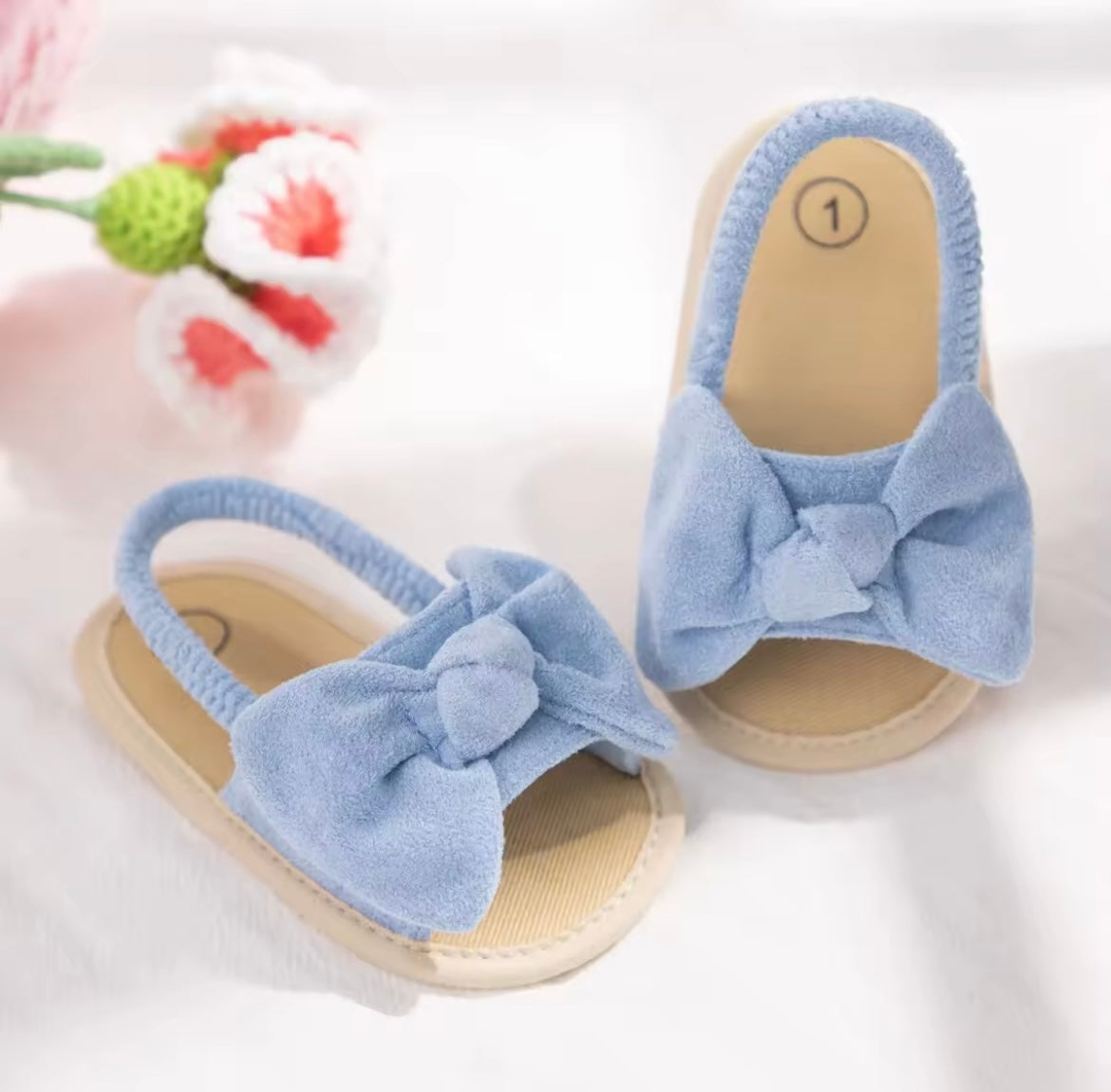 Kiddie bow sandals