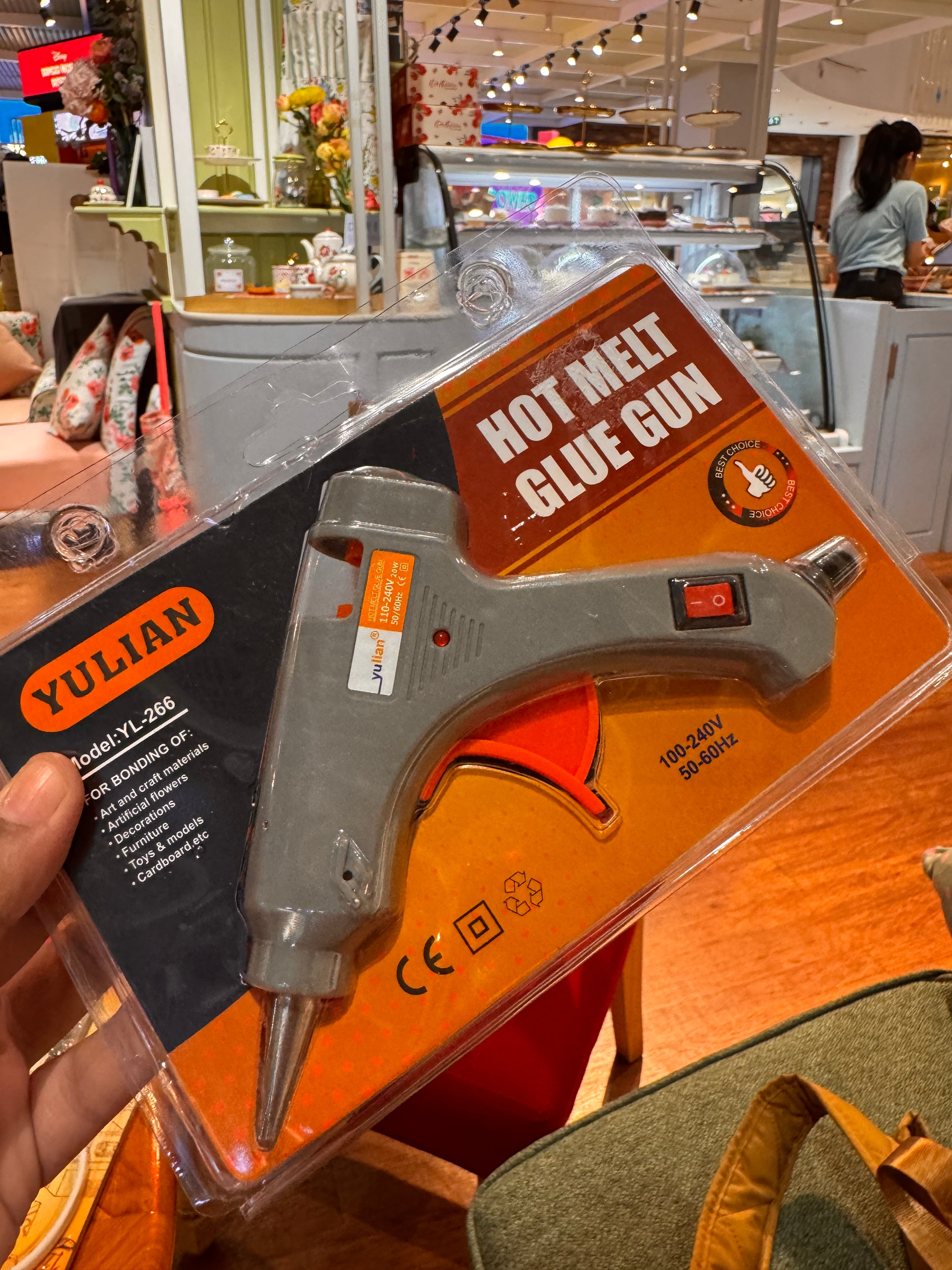 Mini electric glue gun