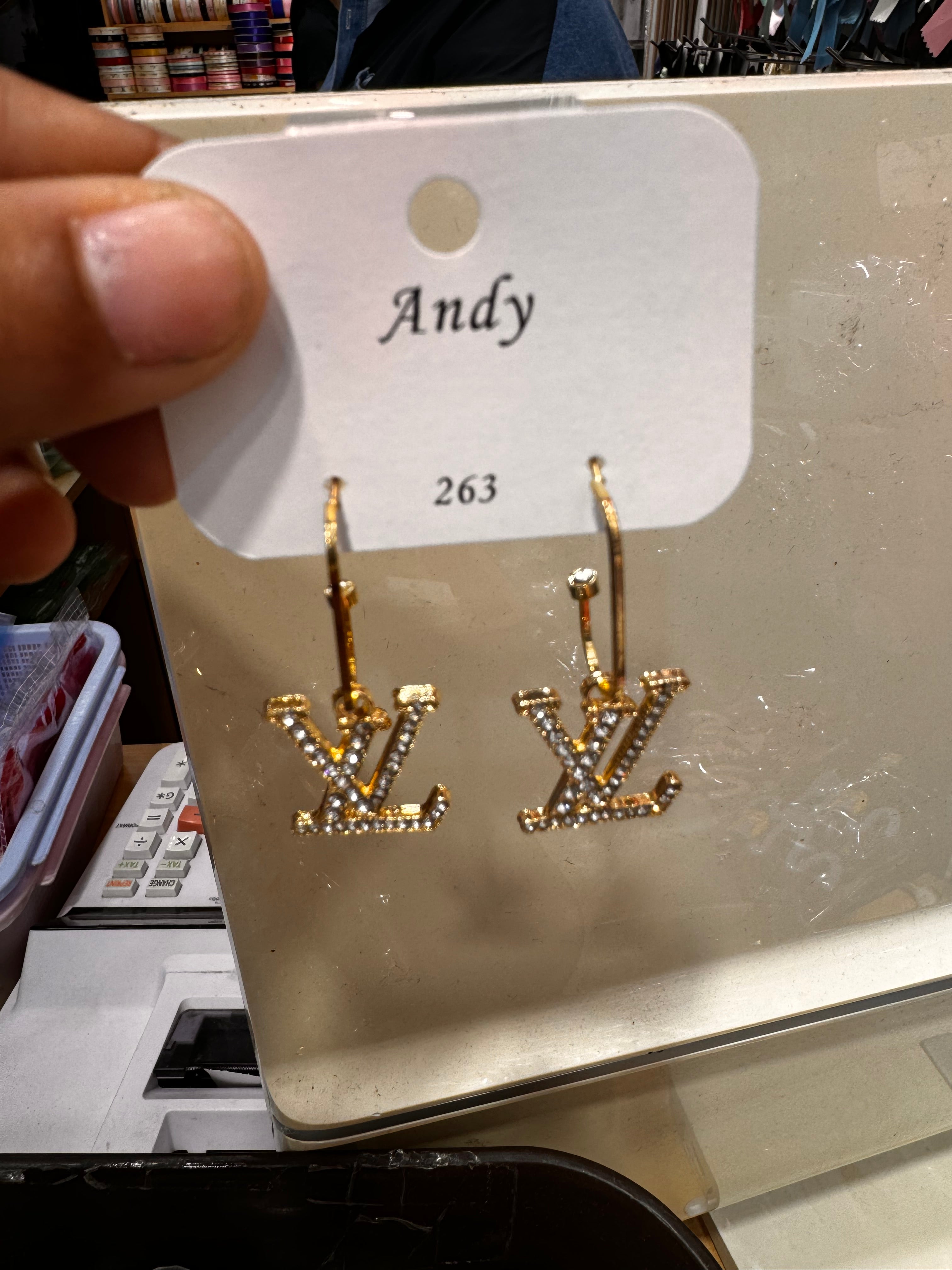 VL earings