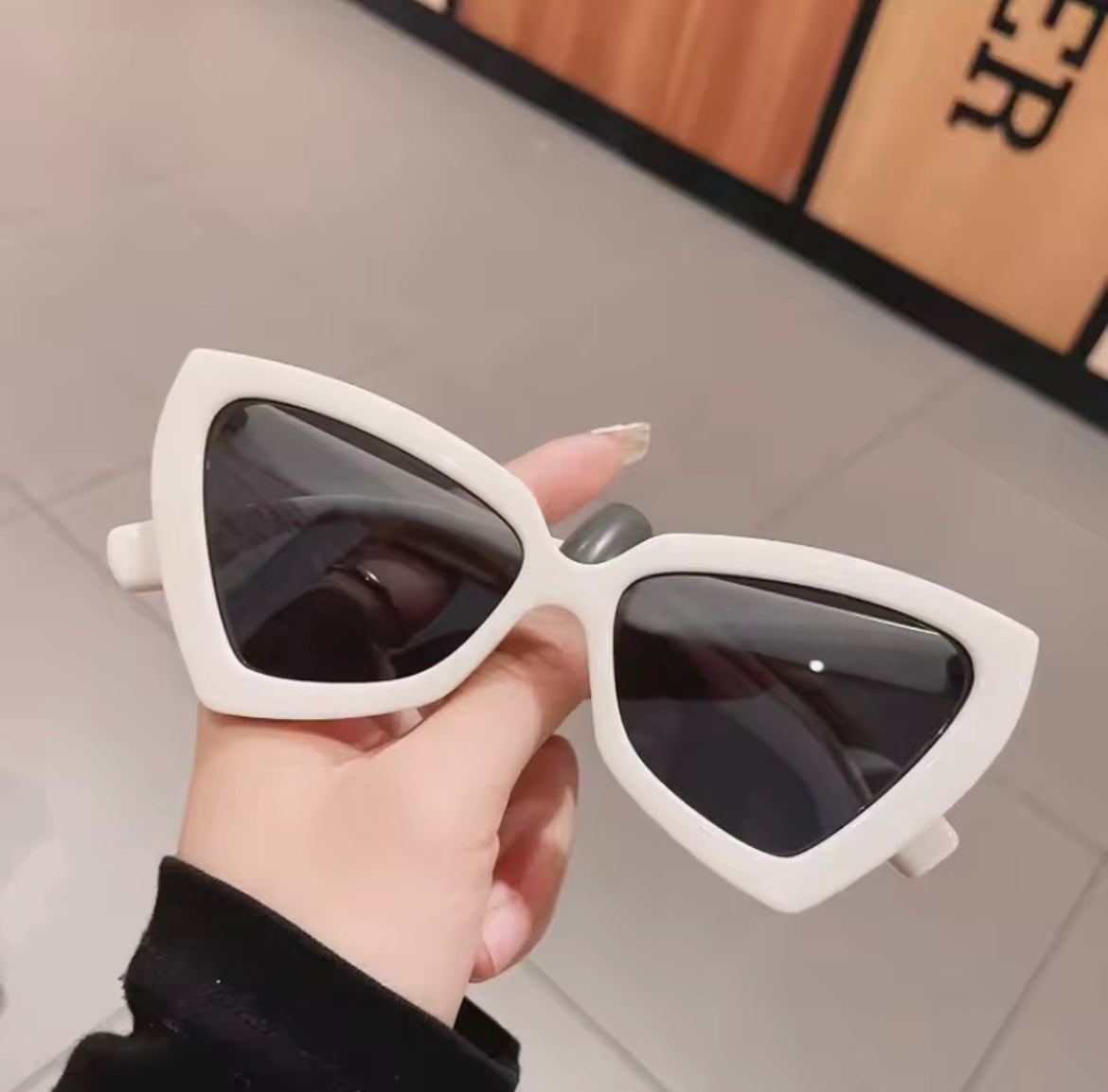 Sunglass sk