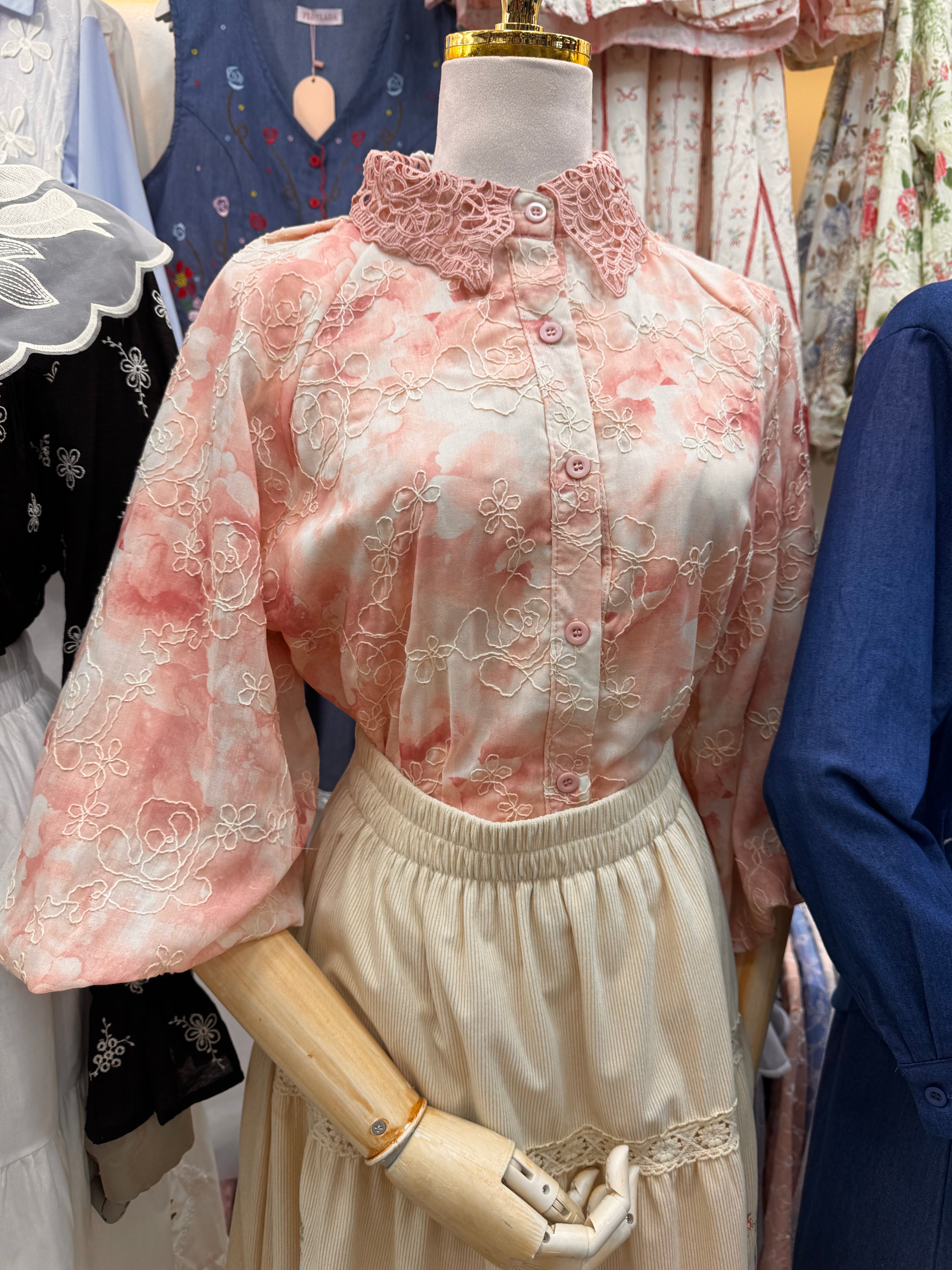Puff sleeves shirt