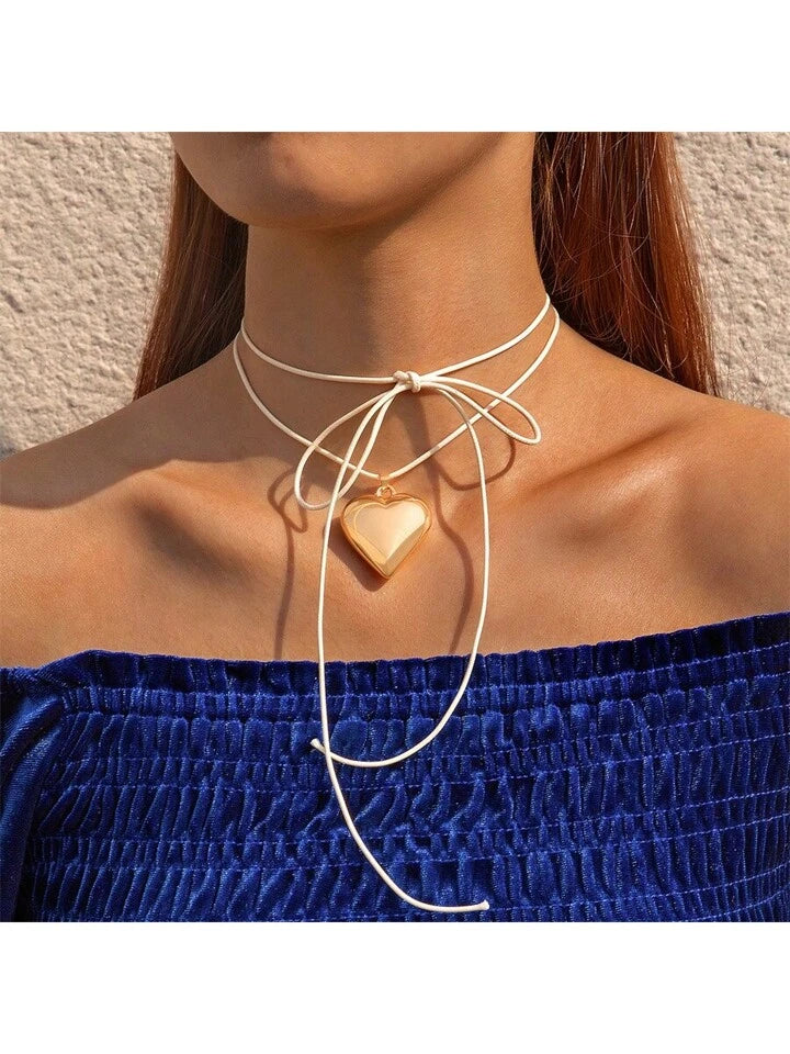 PE1 Neckpiece