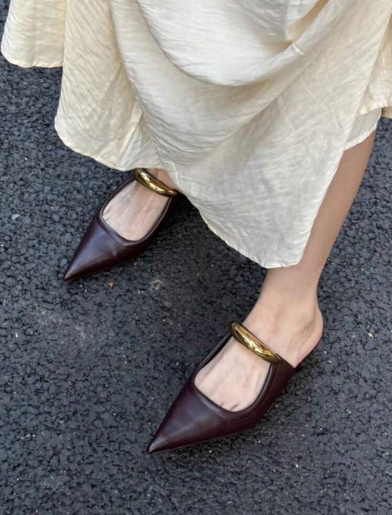 Chunky Mid Heel Metal Toe Closed Toe Sandals