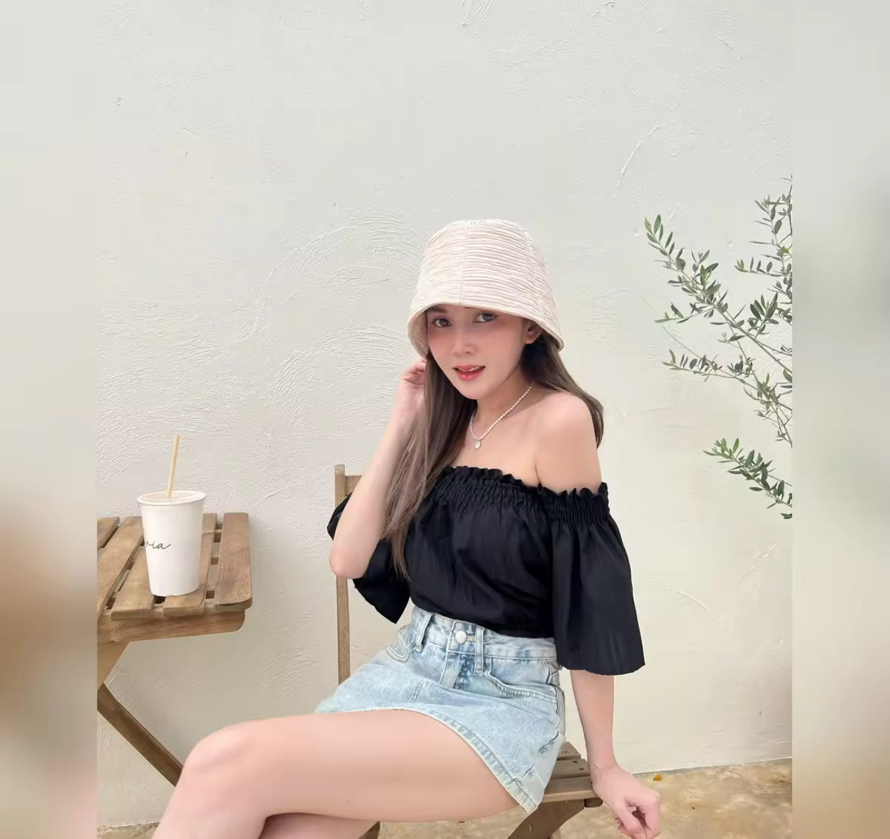 Off Sholder Sleeves Top