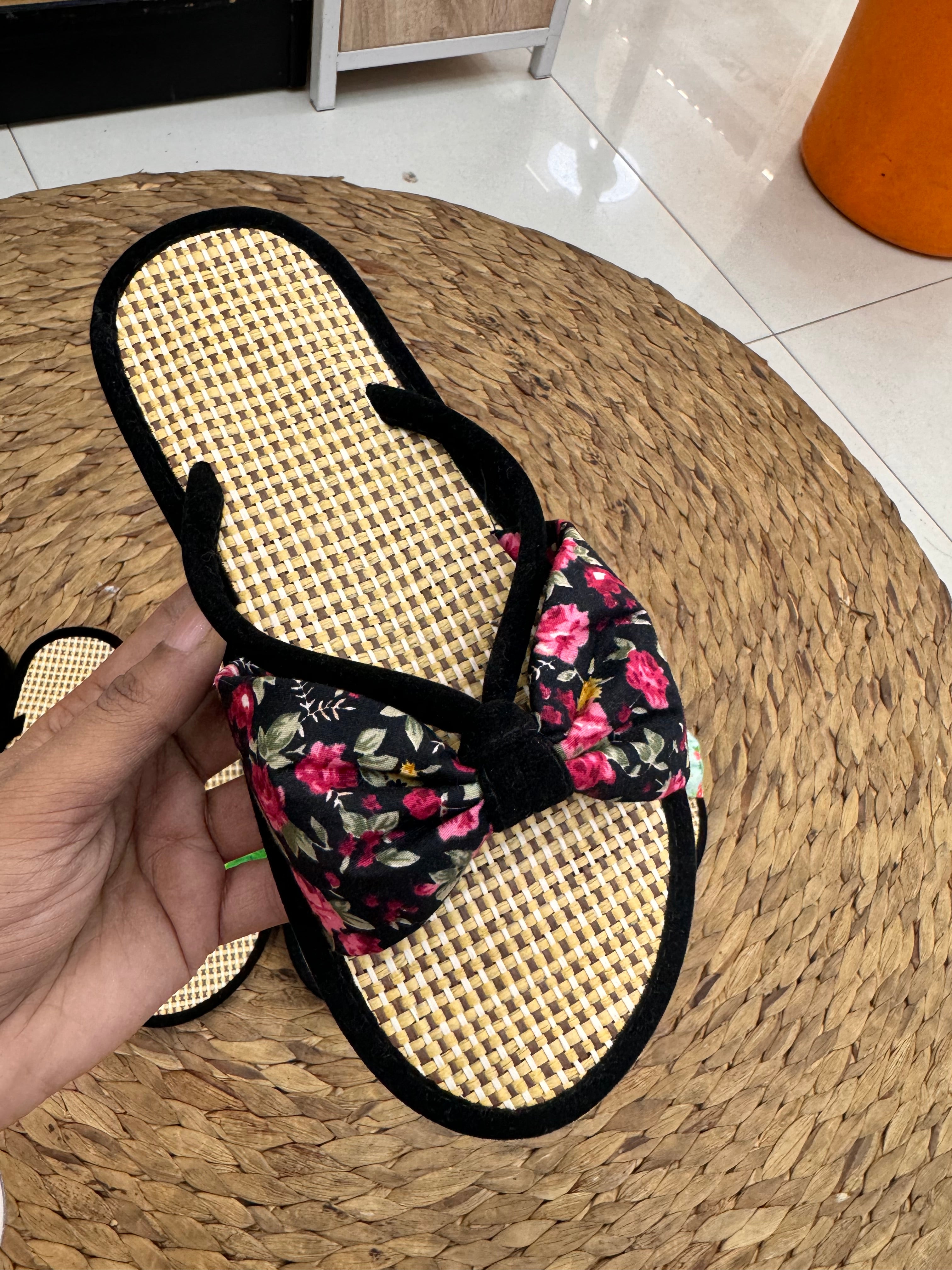 Floral beach flips