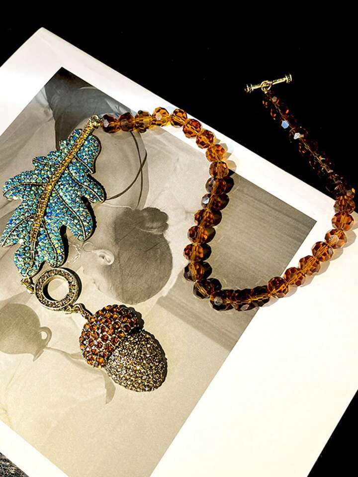 Set (Neckpiece with earings)