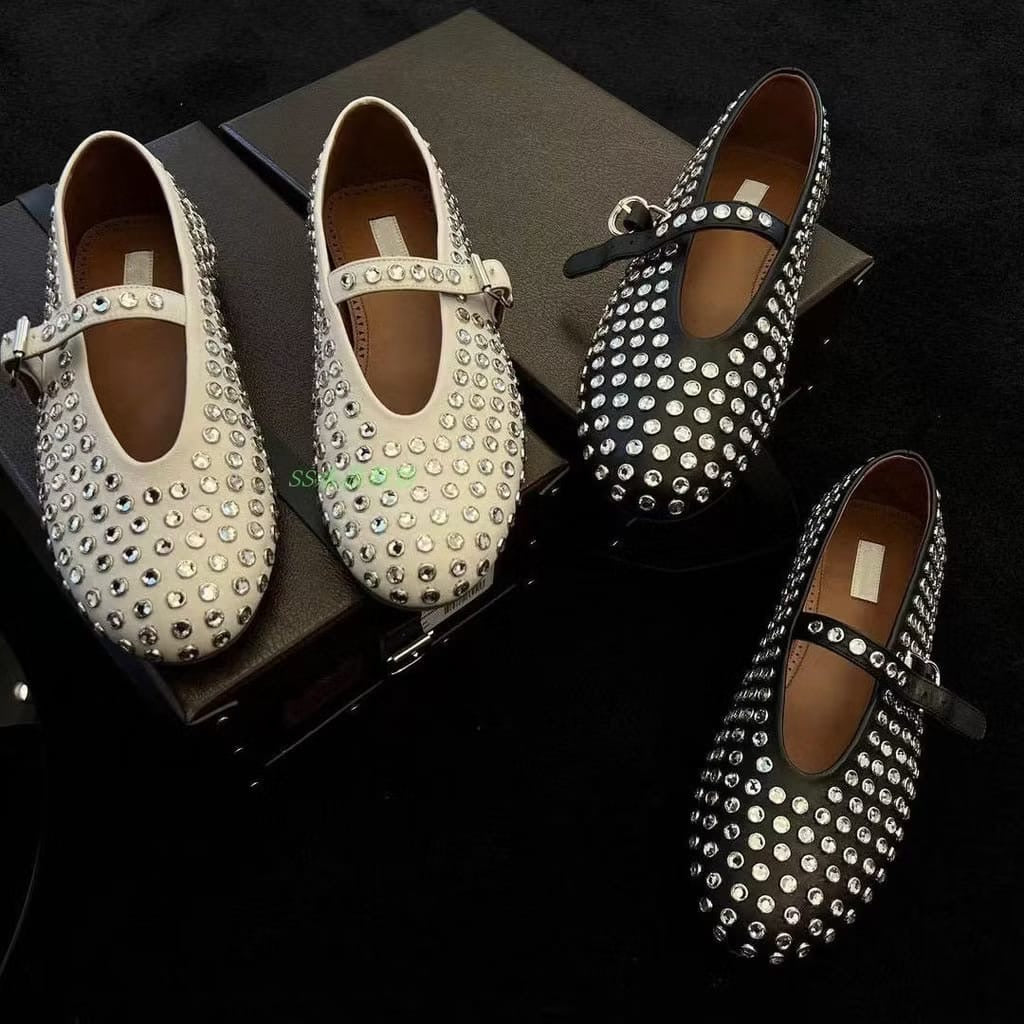 Studded ballerina