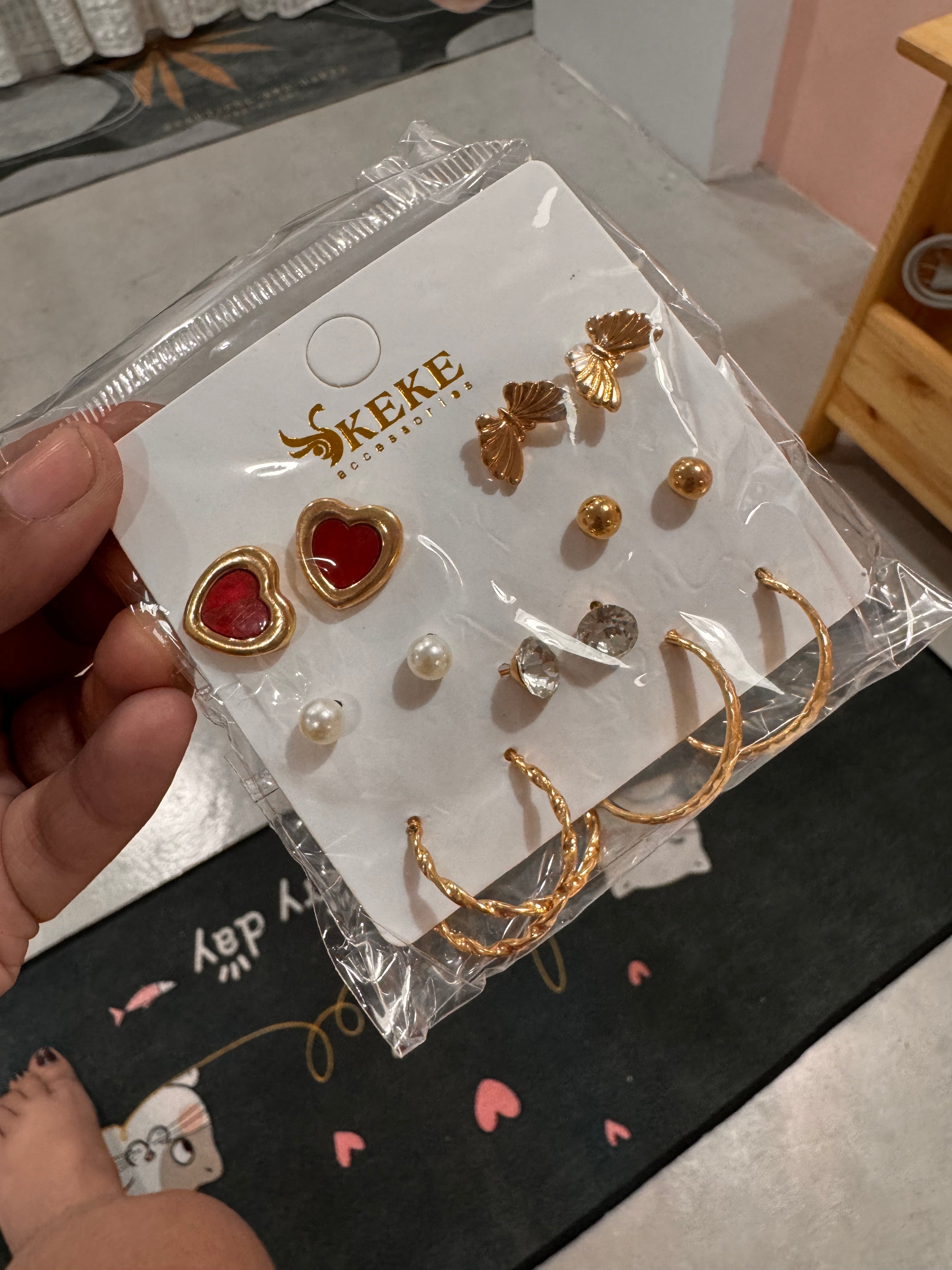 Earings pack