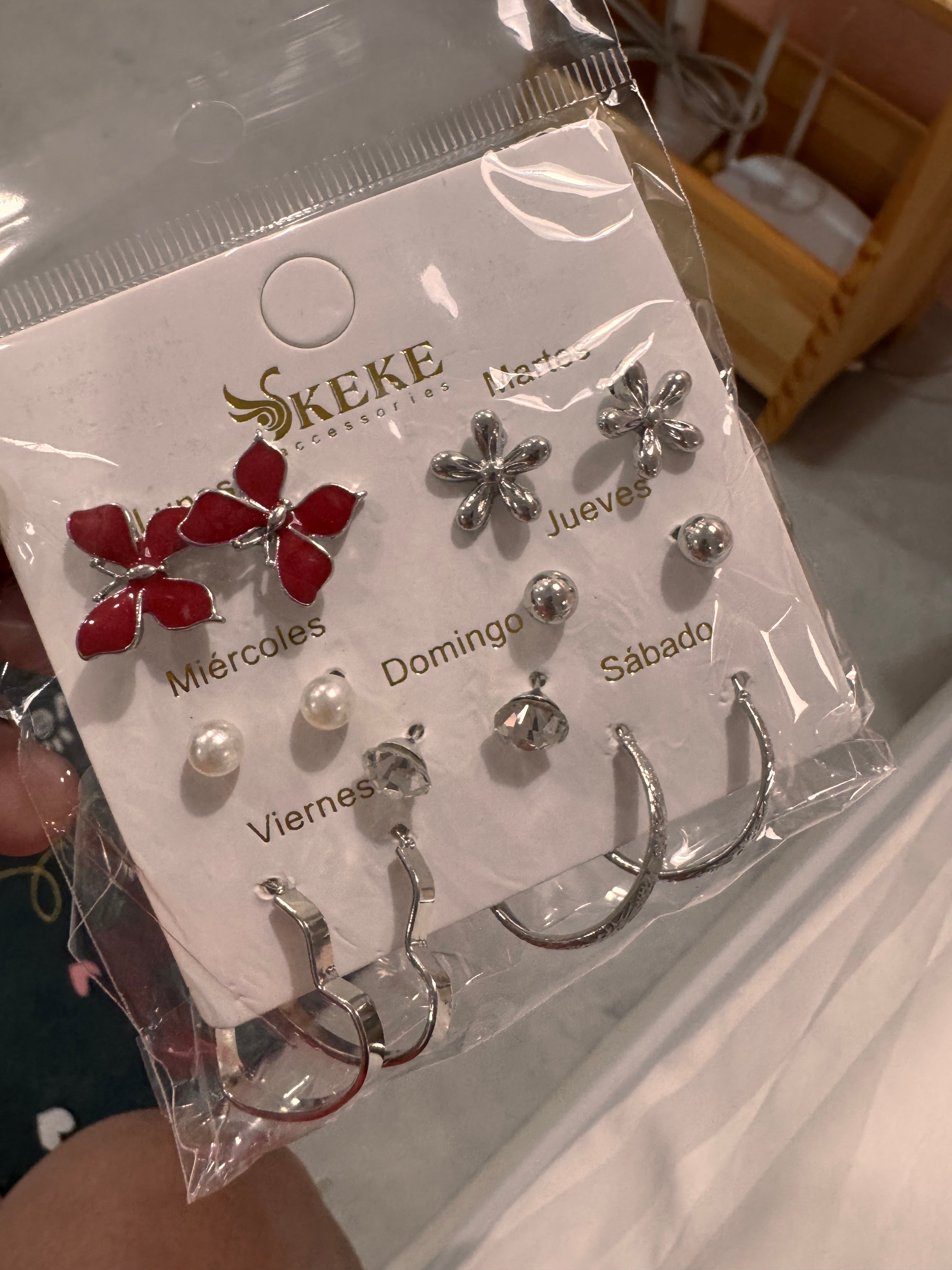 Earings pack