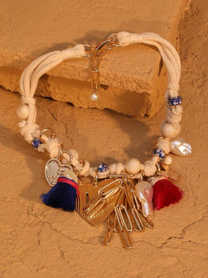 Neckpiece 679