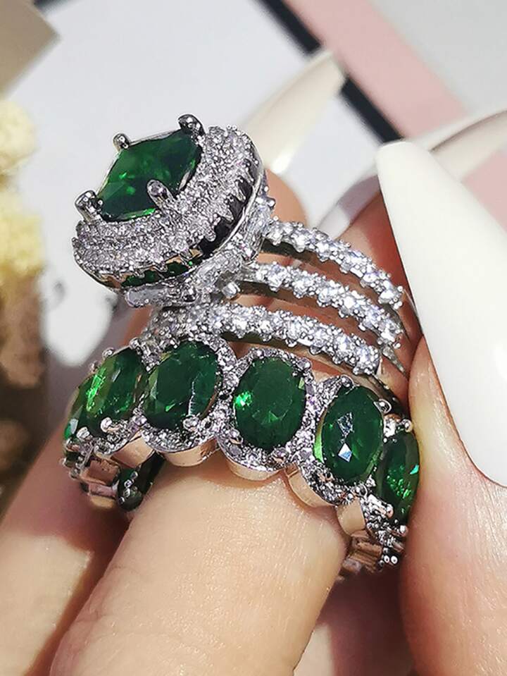 Green emerald ring set